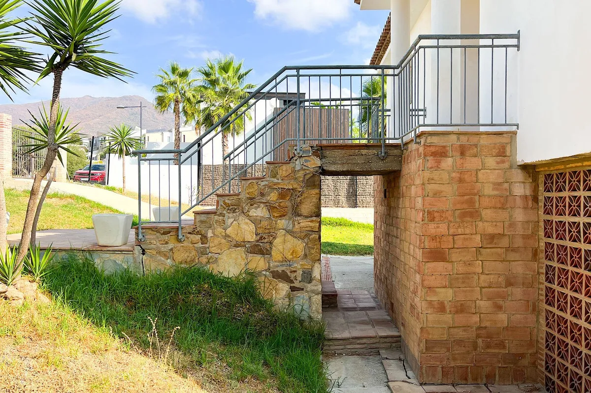 Villa en venta en Estepona