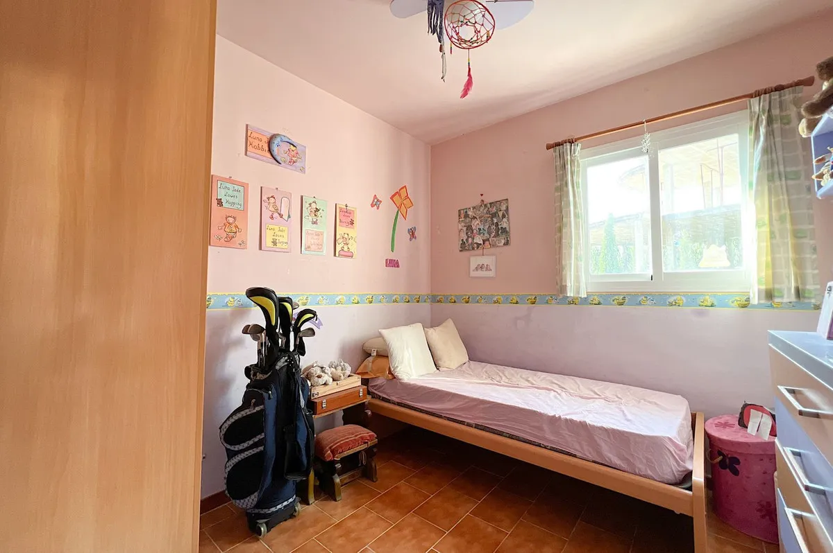 Villa en venta en Estepona