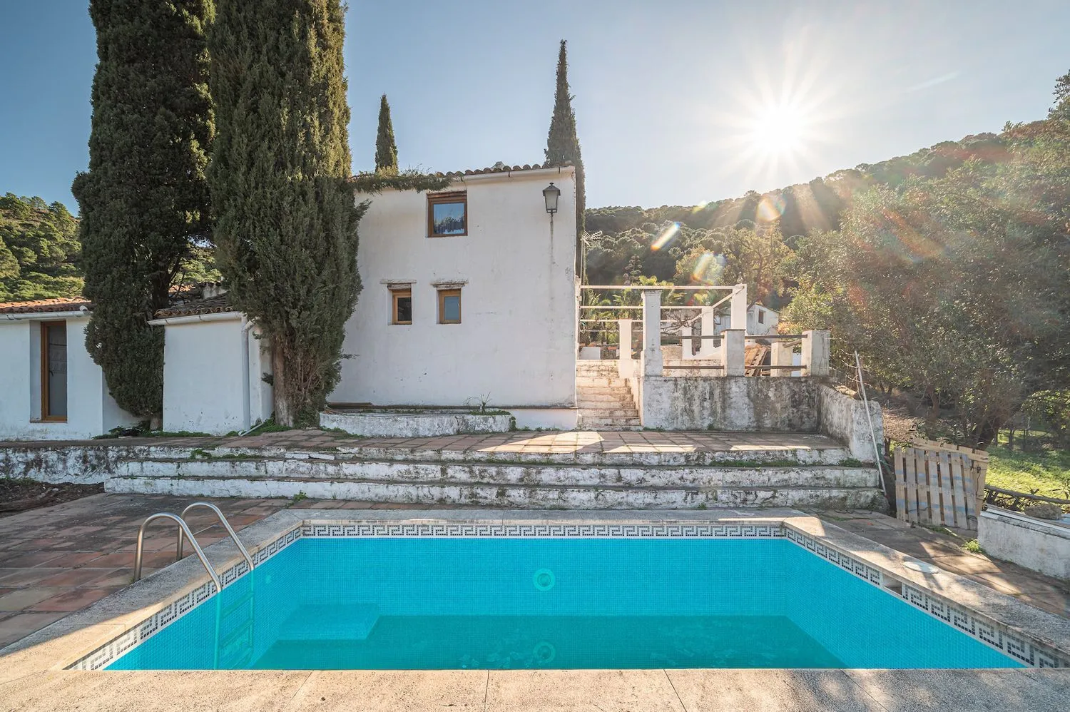 Se vende casa de campo en Altos de Estepona de 4 dormitorios