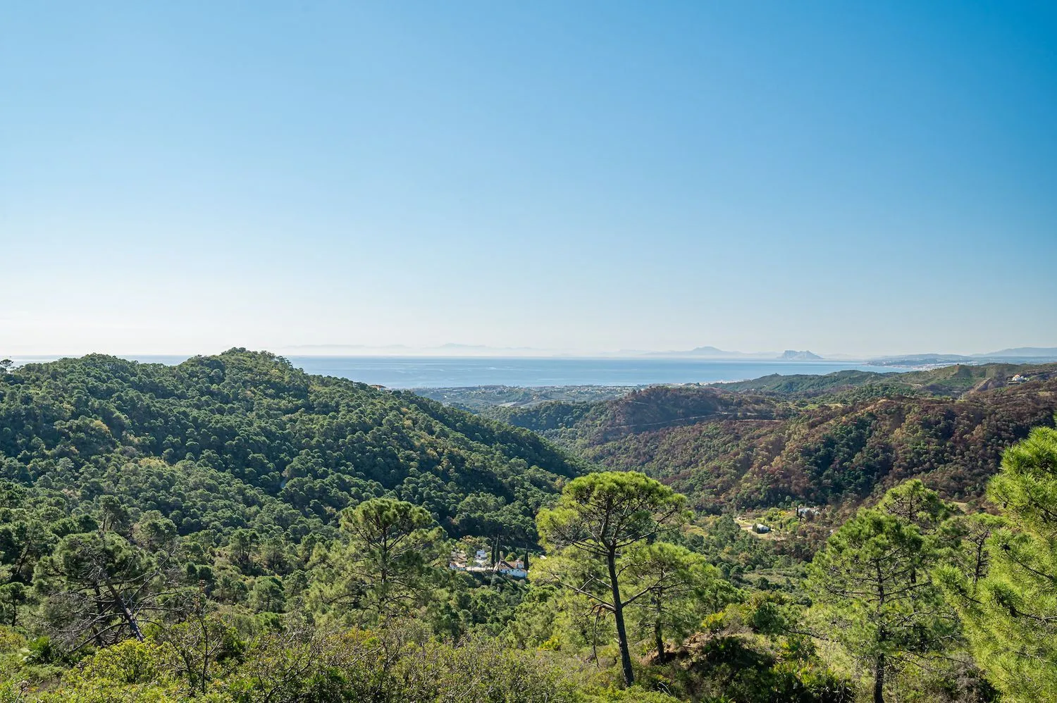 Se vende casa de campo en Altos de Estepona de 4 dormitorios