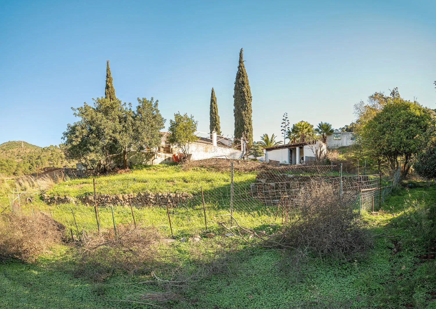 Se vende casa de campo en Altos de Estepona de 4 dormitorios
