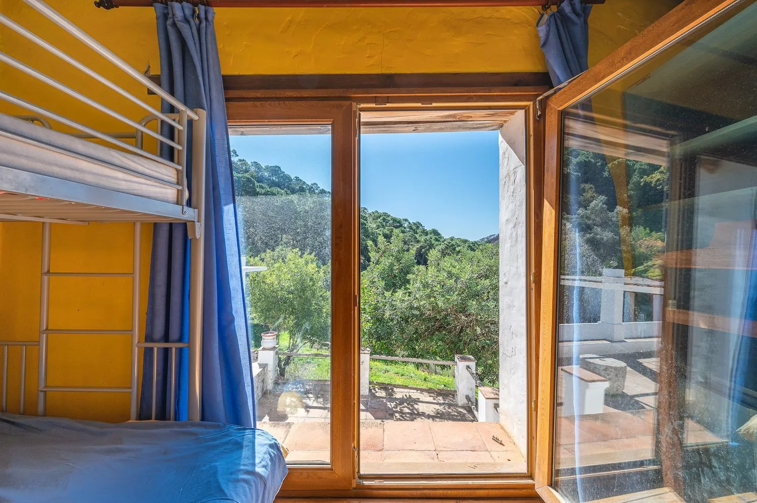 Se vende casa de campo en Altos de Estepona de 4 dormitorios