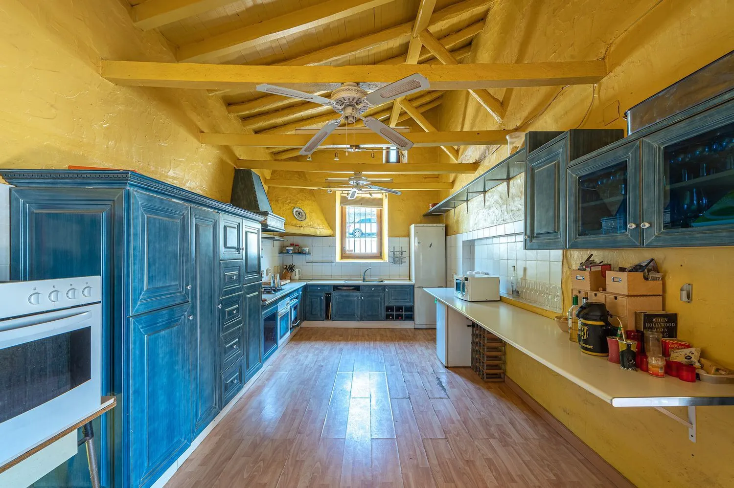 Se vende casa de campo en Altos de Estepona de 4 dormitorios