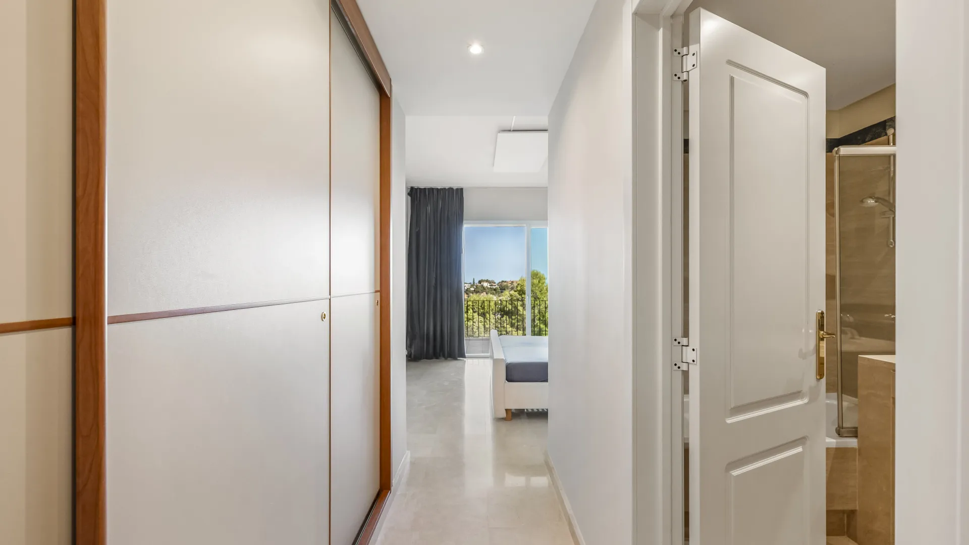 For sale Altos de La Quinta 2 bedrooms apartment
