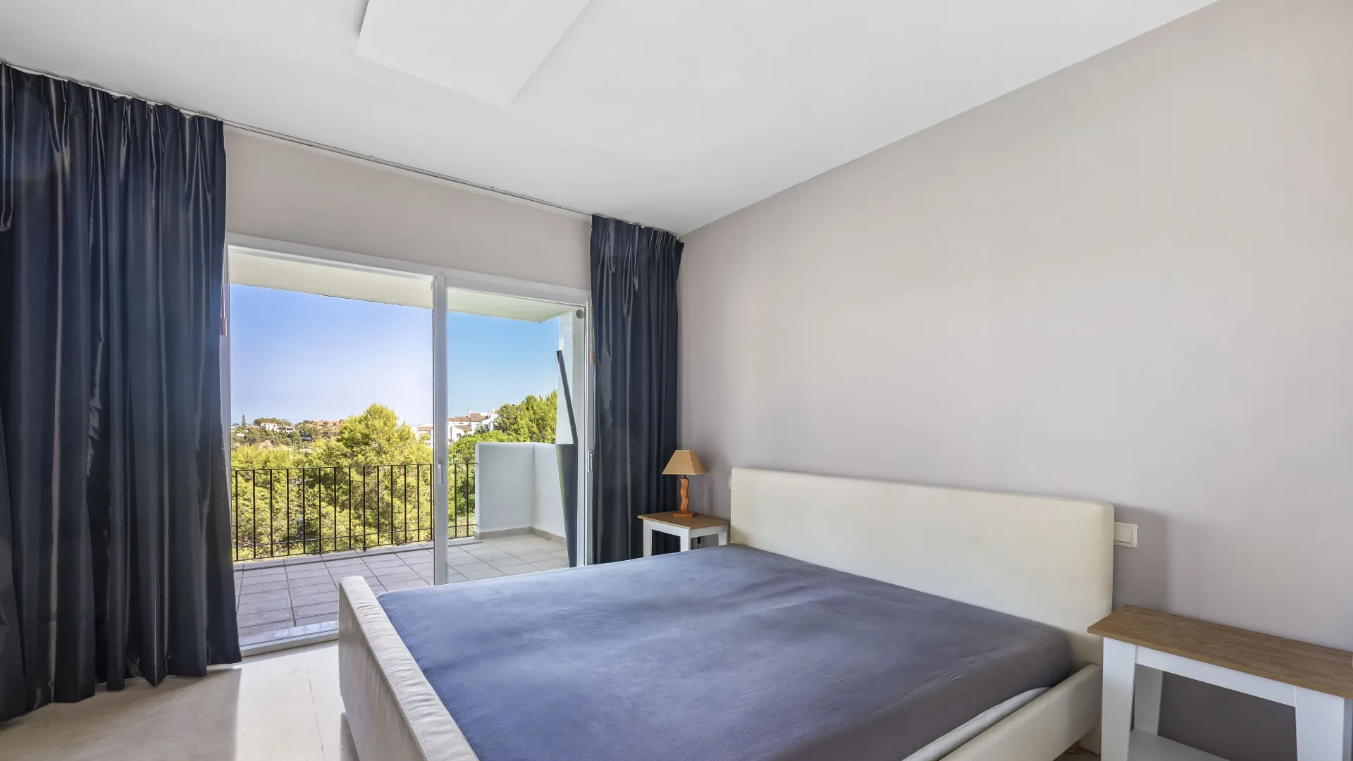 For sale Altos de La Quinta 2 bedrooms apartment