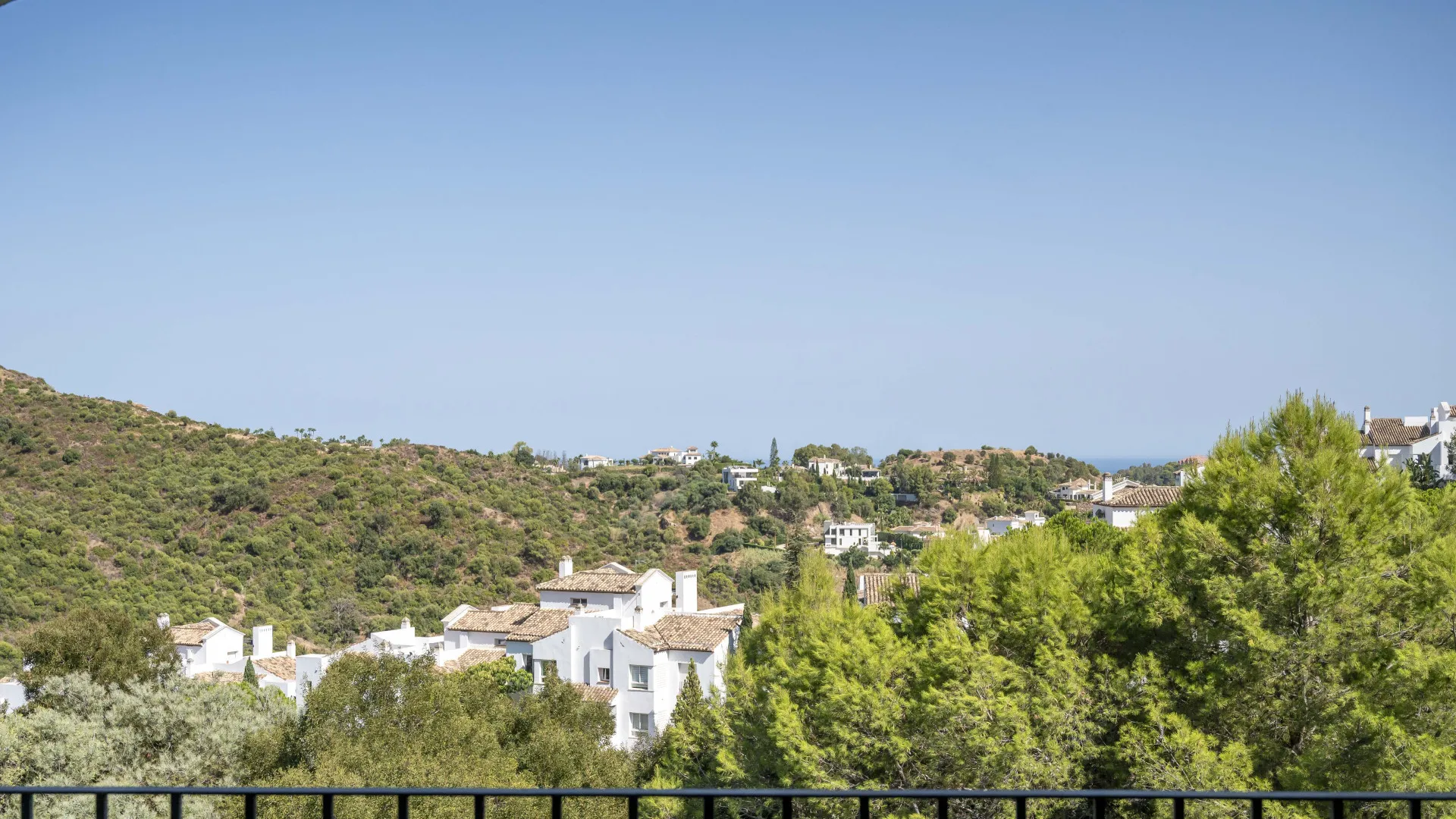 For sale Altos de La Quinta 2 bedrooms apartment