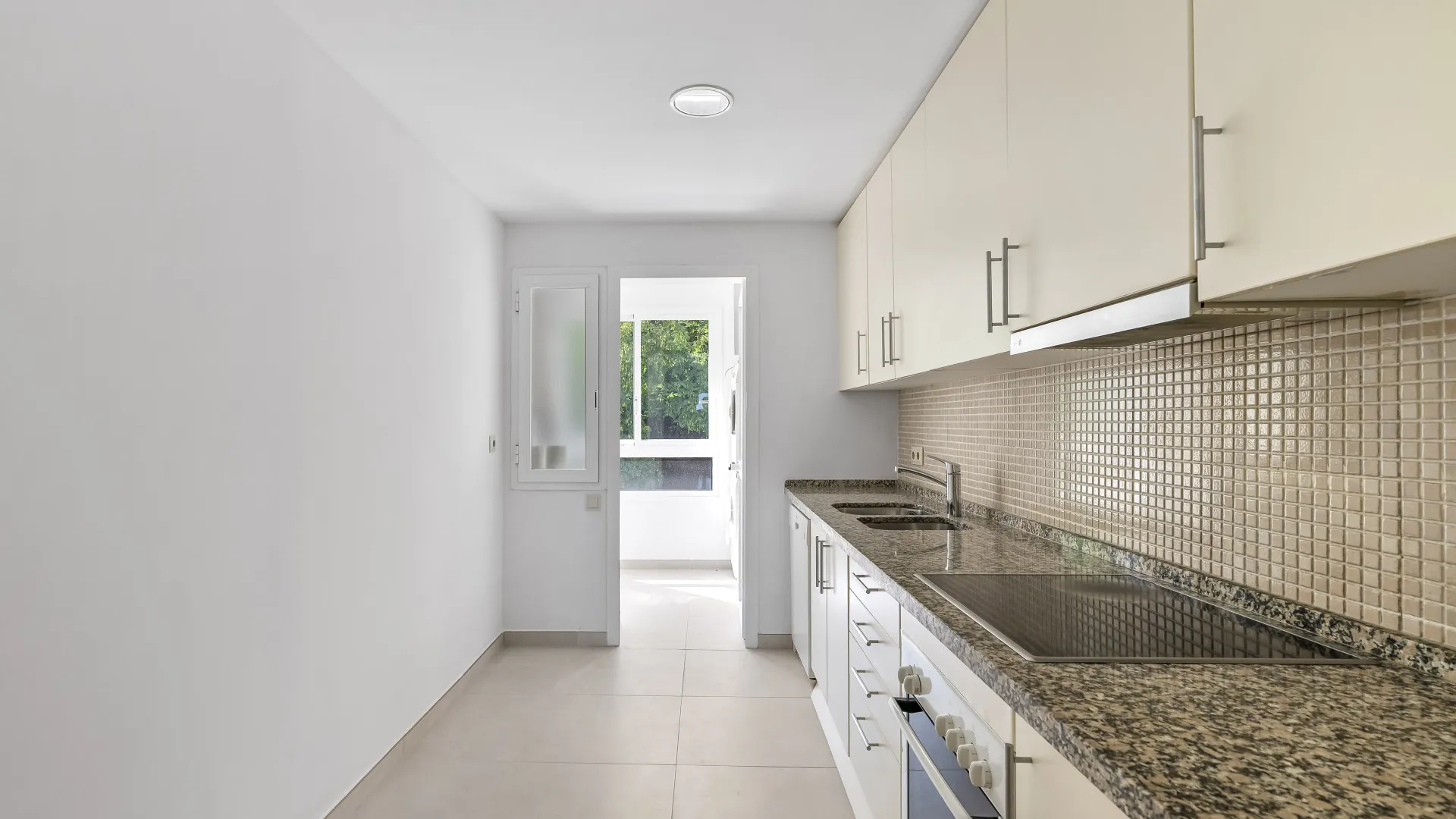 For sale Altos de La Quinta 2 bedrooms apartment