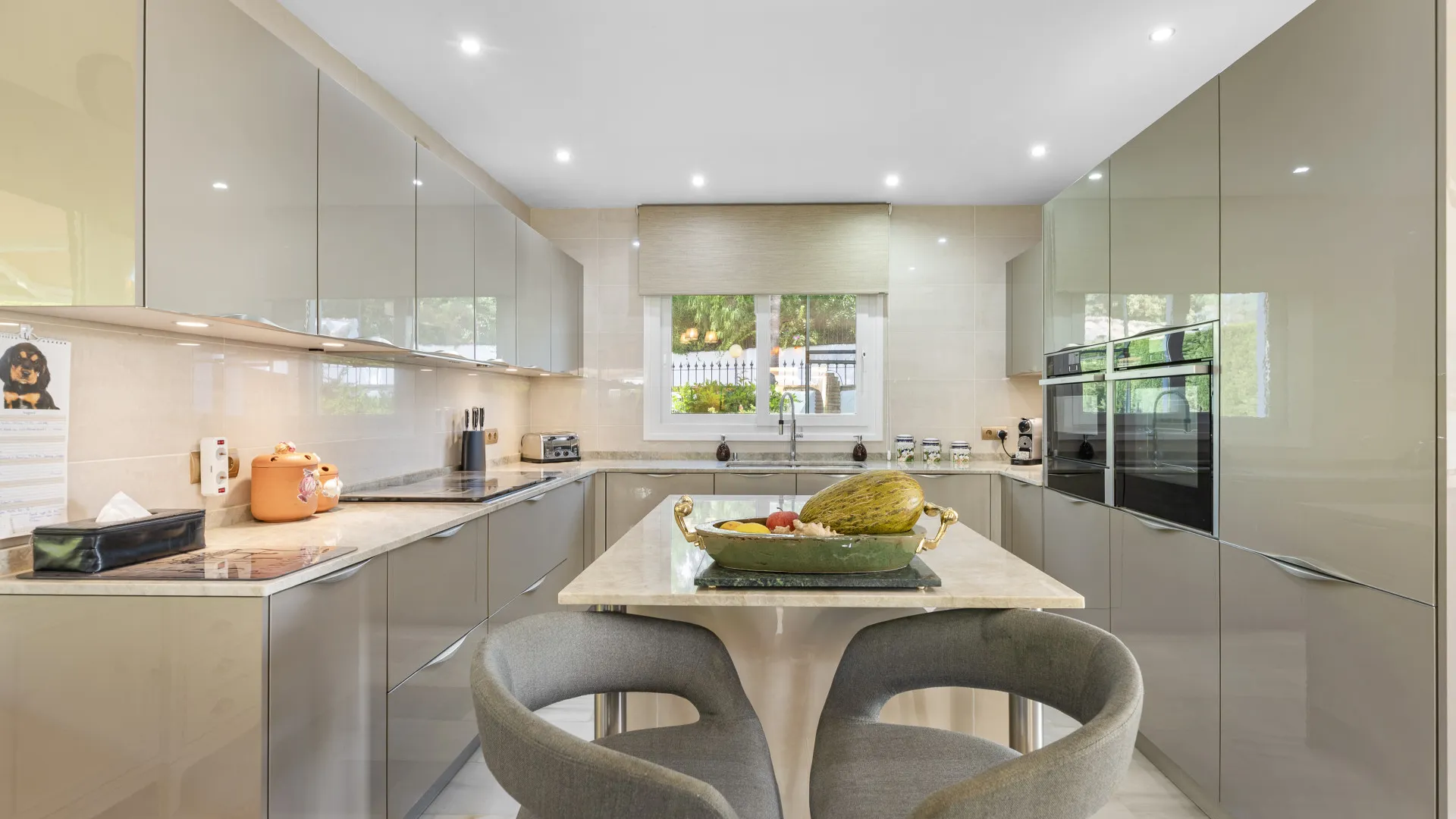 Sitio de Calahonda 4 bedrooms villa for sale