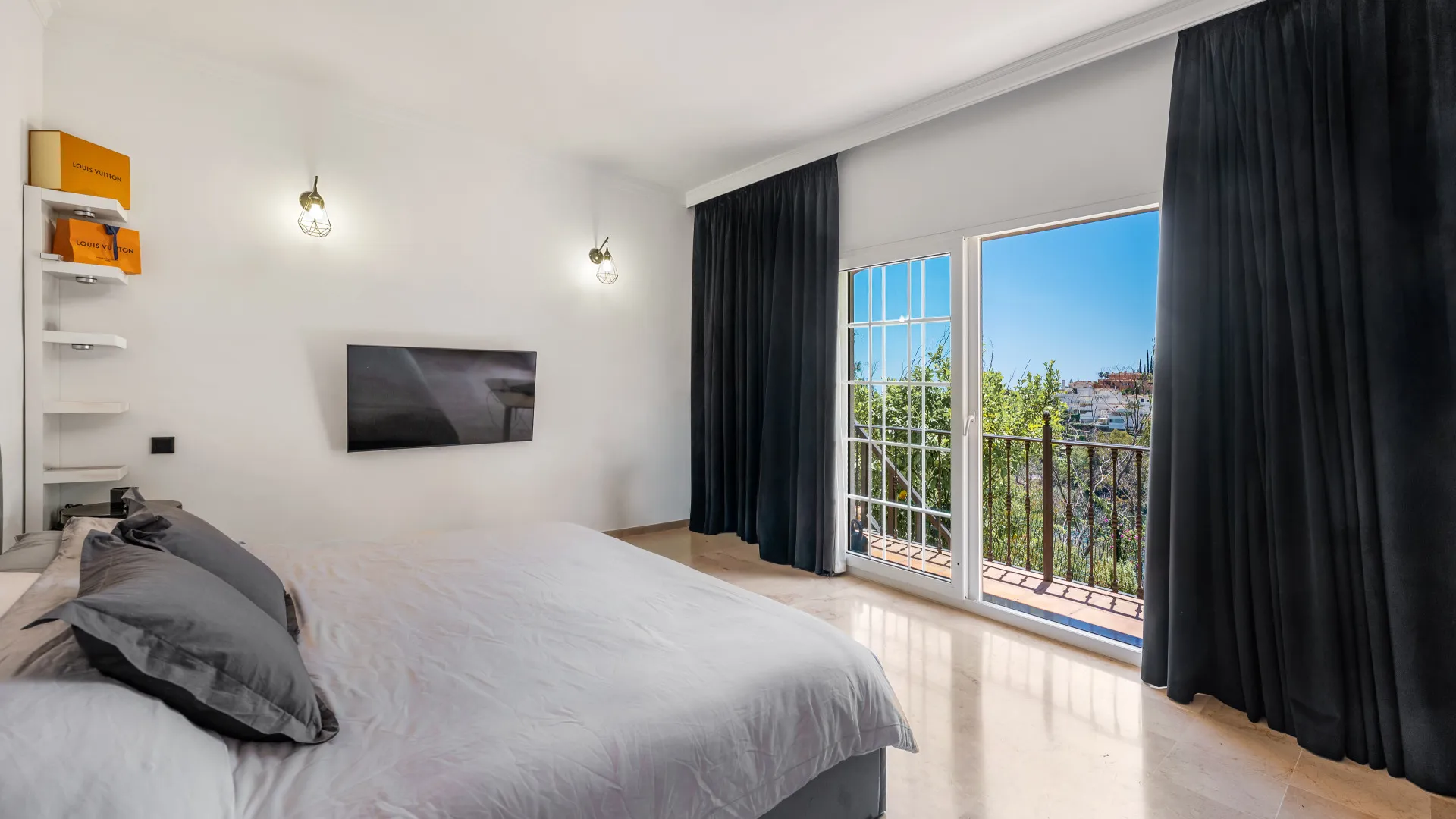 Villa for sale in Aldea Dorada