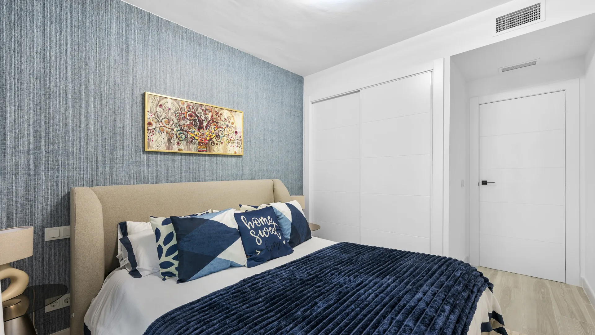 Apartamento planta baja con 3 dormitorios en venta en Altos de La Quinta