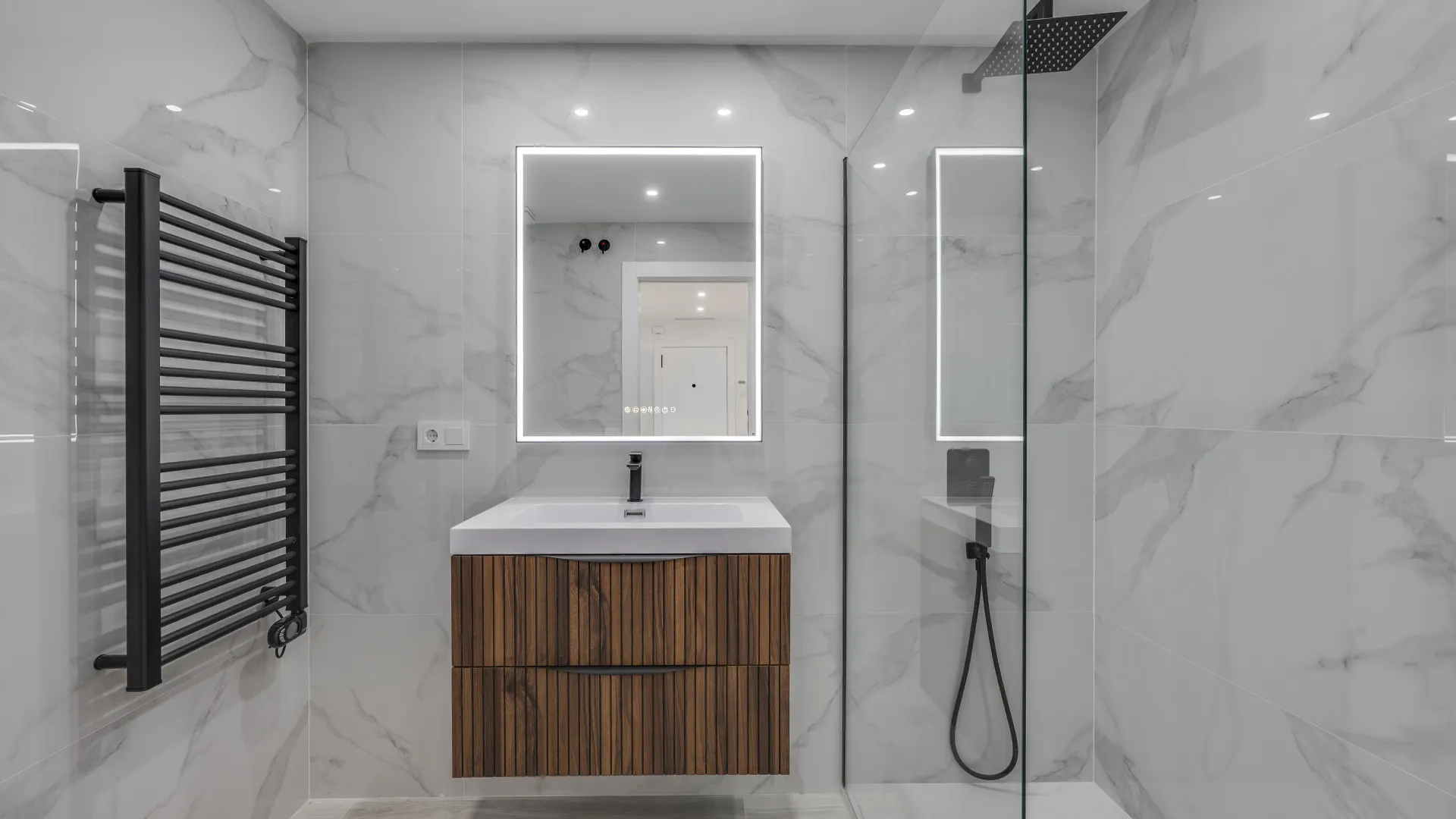 Apartamento planta baja con 3 dormitorios en venta en Altos de La Quinta