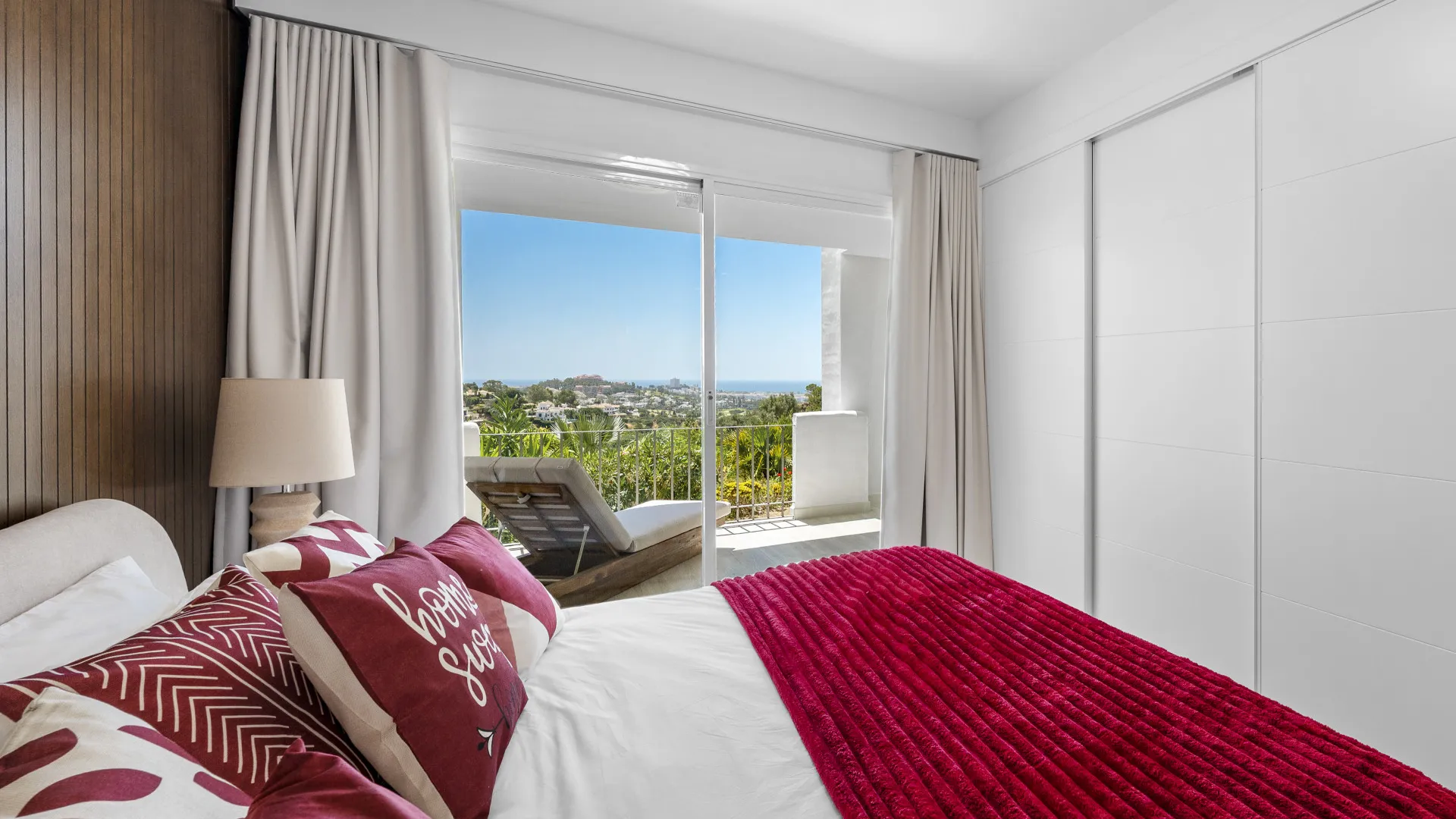 Apartamento planta baja con 3 dormitorios en venta en Altos de La Quinta