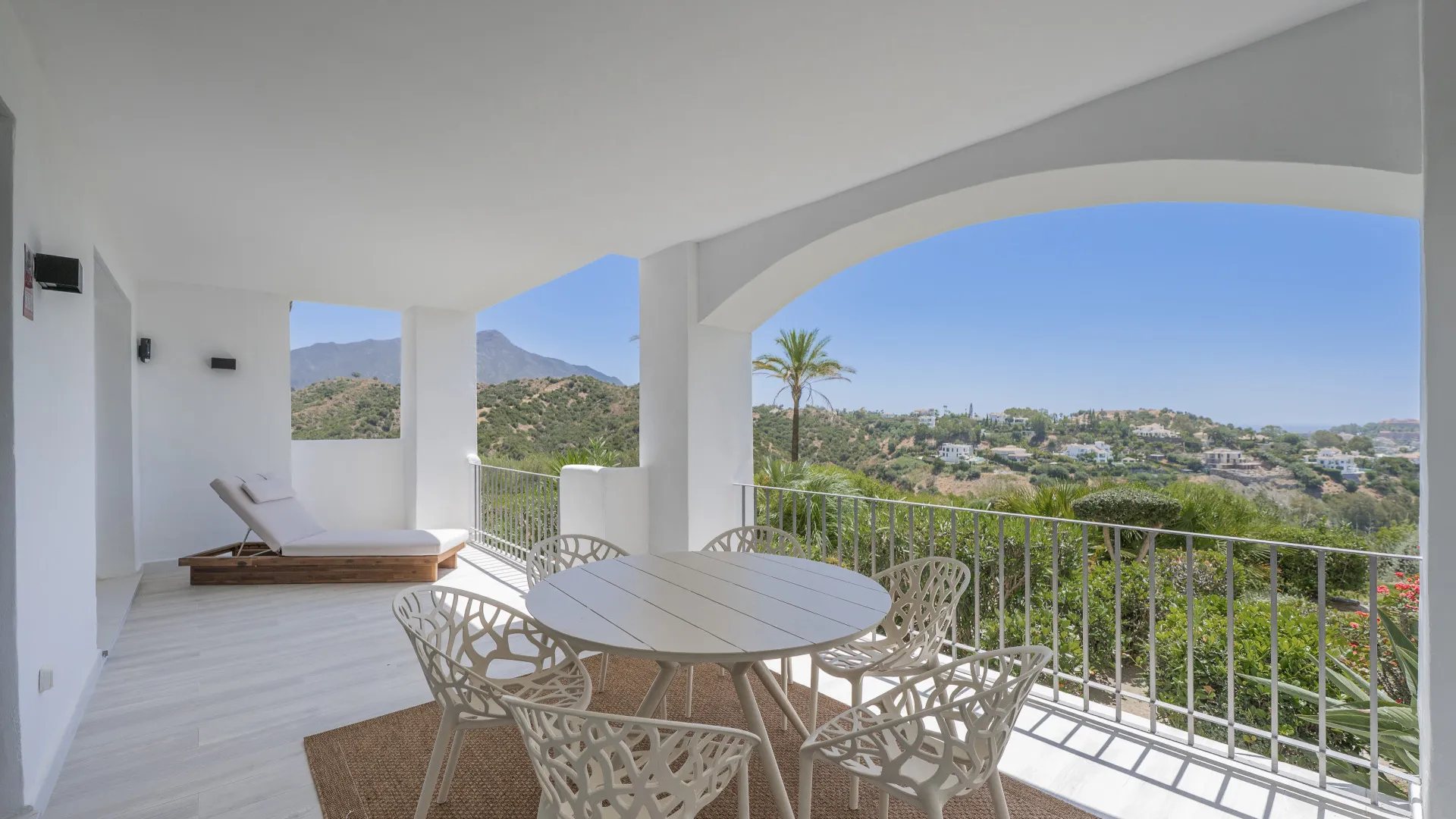 Apartamento planta baja con 3 dormitorios en venta en Altos de La Quinta