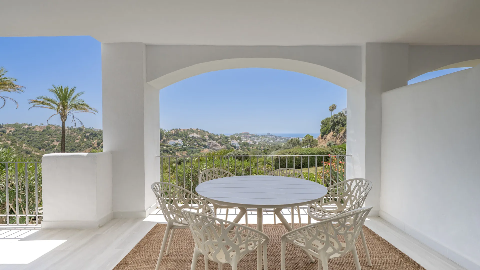 Apartamento planta baja con 3 dormitorios en venta en Altos de La Quinta