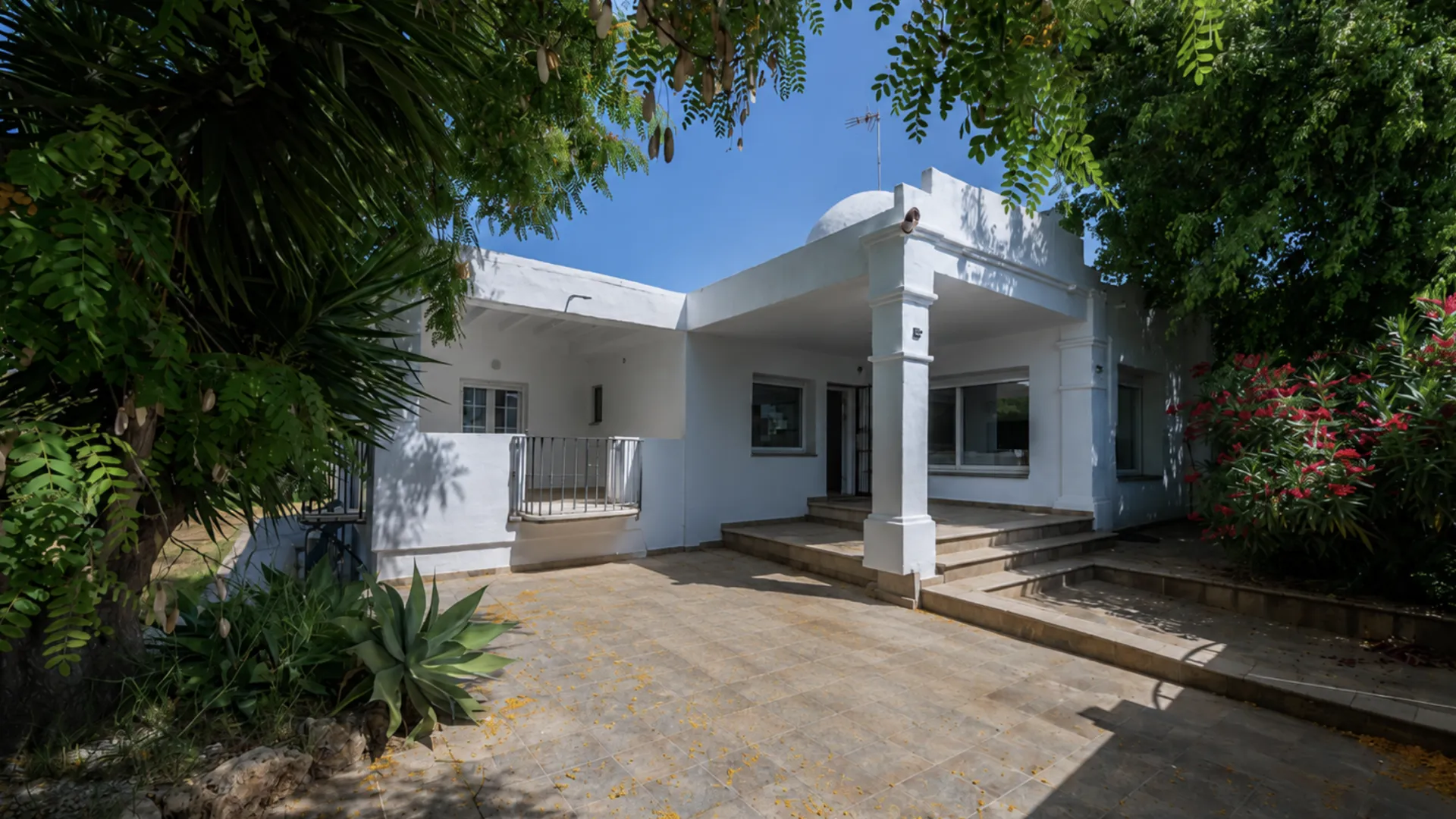 Hacienda las Chapas semi detached villa for sale