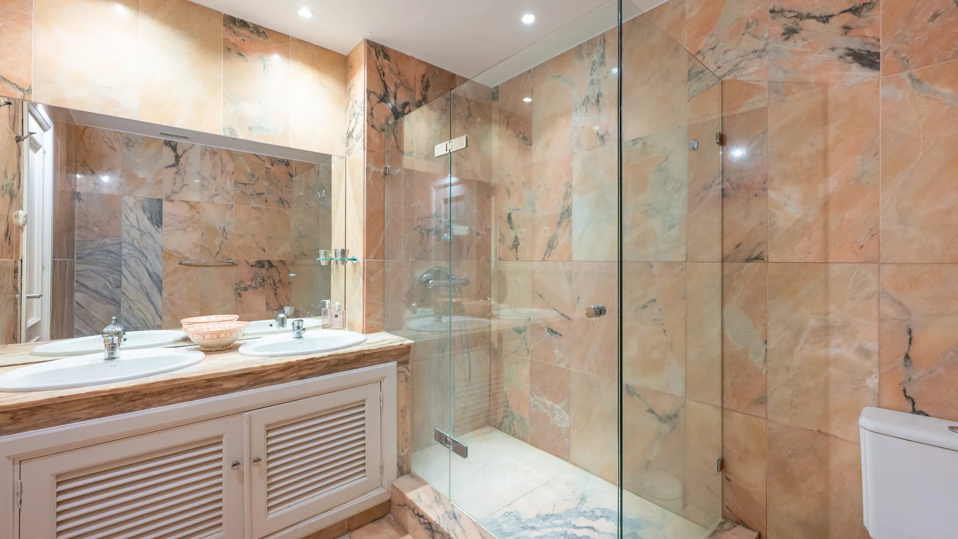 Duplex penthouse for sale in Country Club Las Brisas