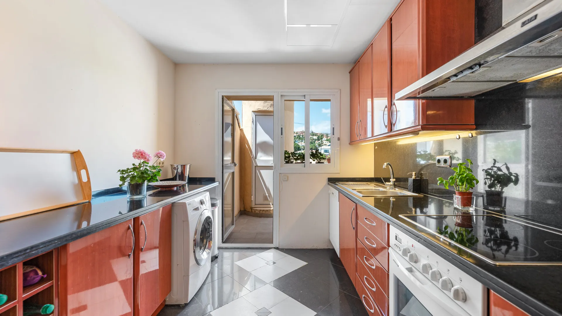 Duplex penthouse for sale in Country Club Las Brisas