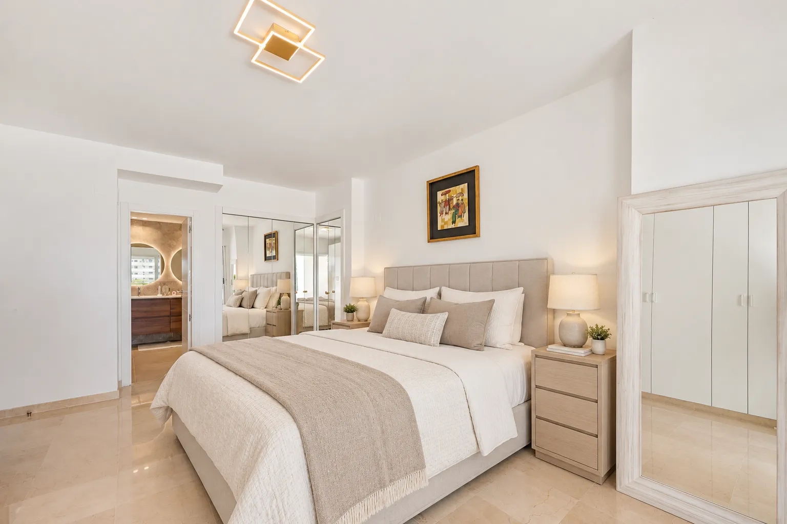 4 bedrooms duplex penthouse in Guadalmina Alta for sale