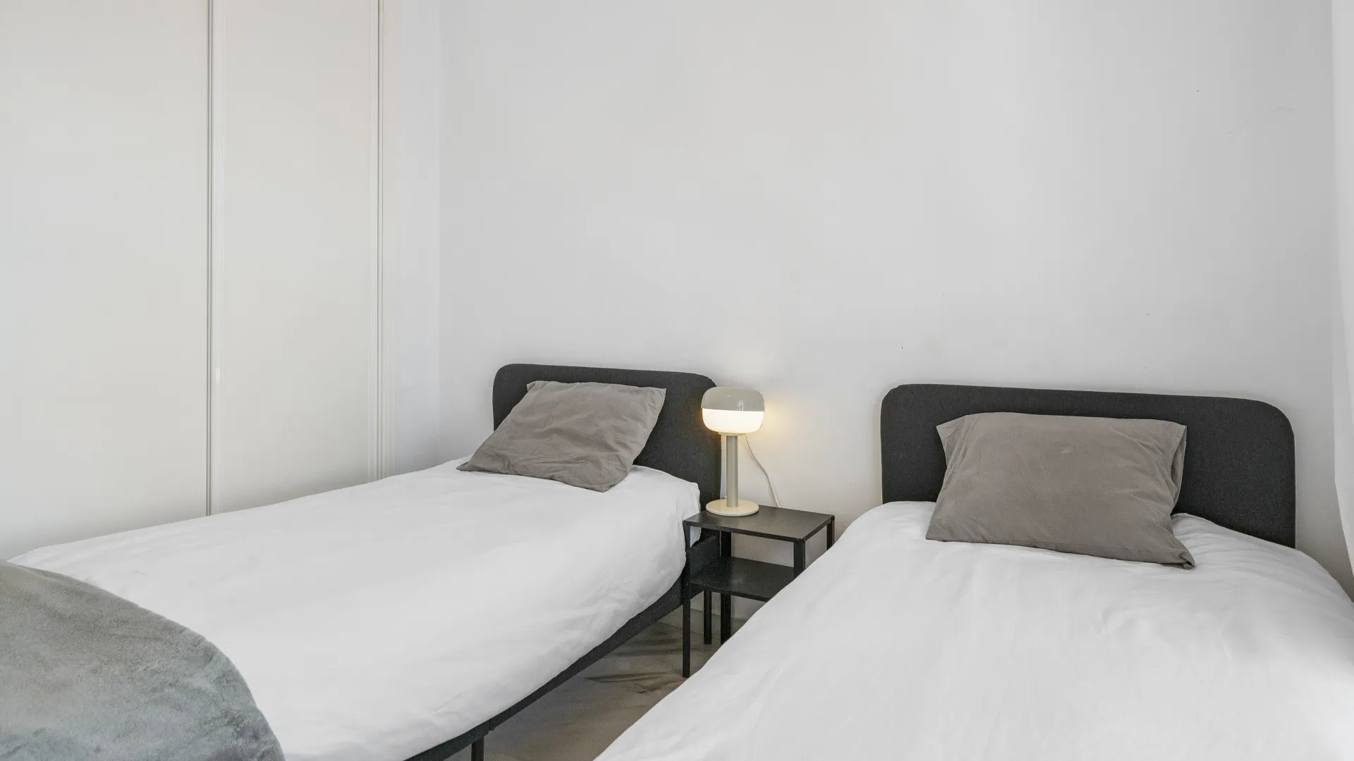Apartamento en venta en Marbella con 2 dormitorios