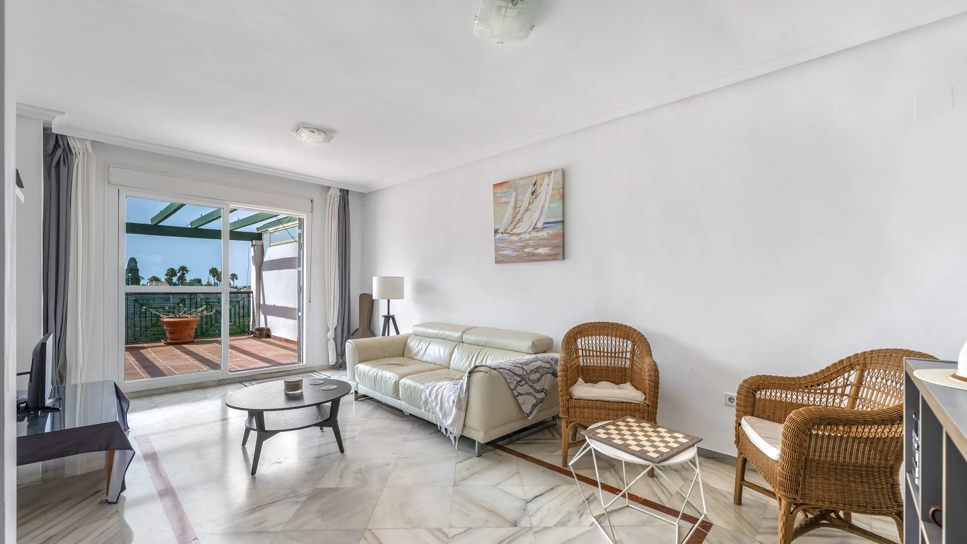 Apartamento en venta en Marbella con 2 dormitorios