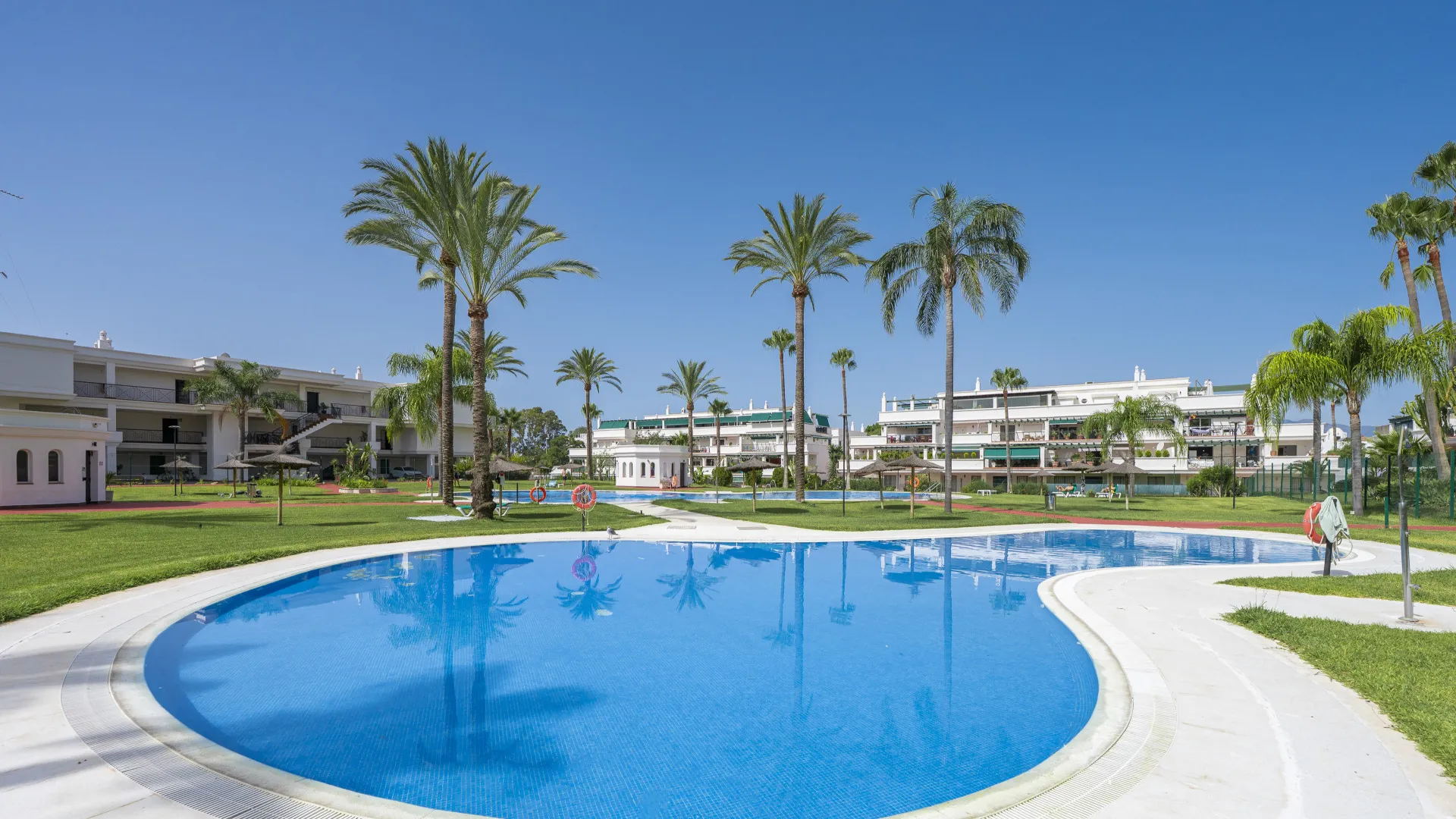 Apartamento en venta en Marbella con 2 dormitorios