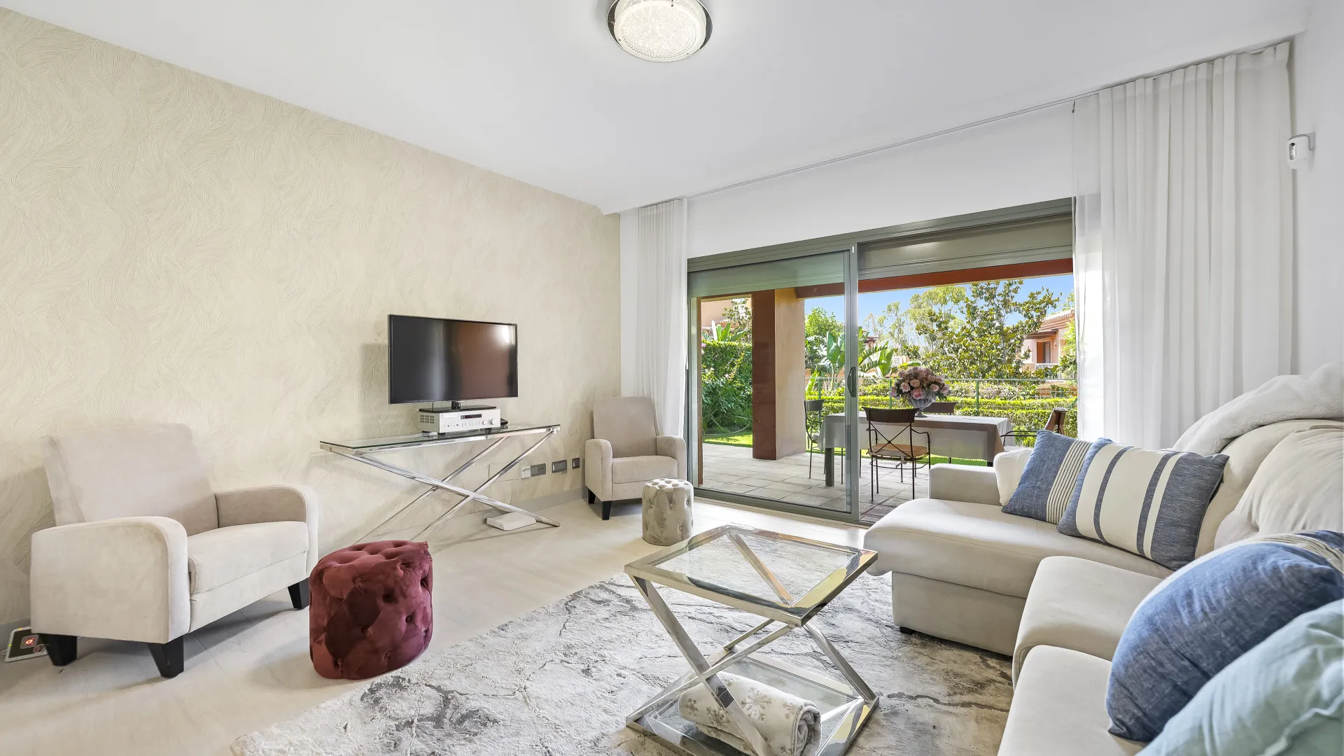 Se vende apartamento planta baja en Benatalaya