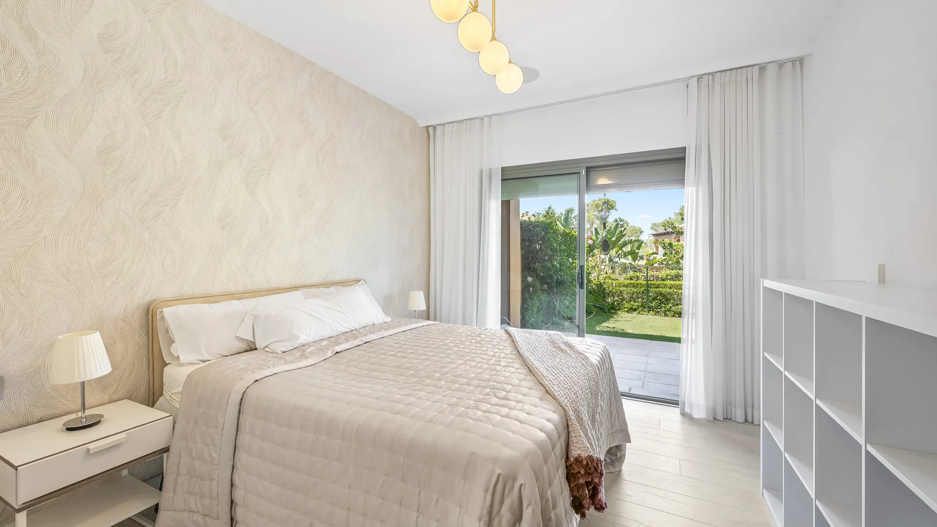 Se vende apartamento planta baja en Benatalaya