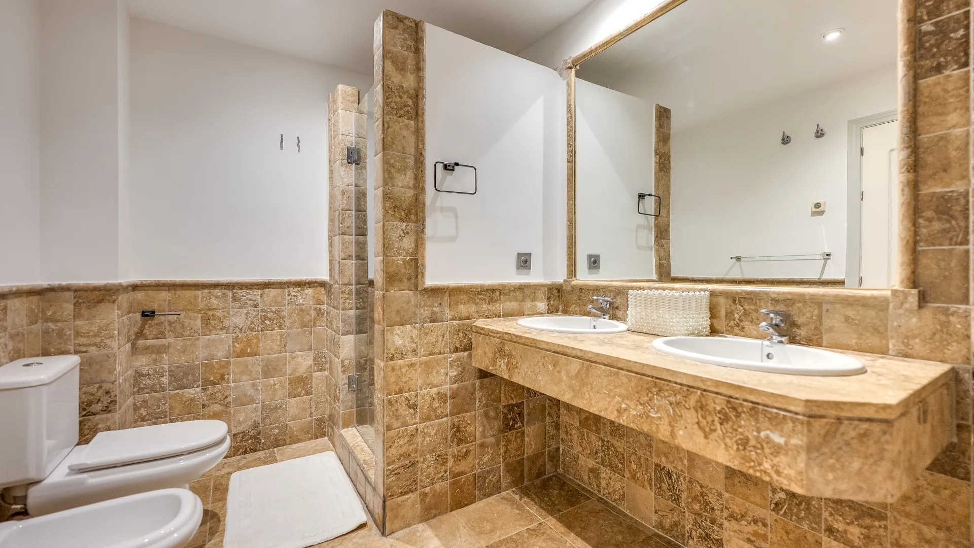 Se vende apartamento planta baja en Benatalaya
