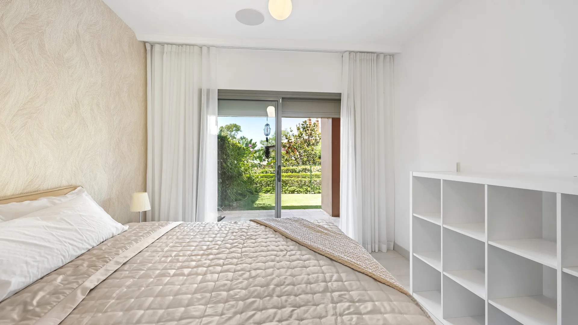 Se vende apartamento planta baja en Benatalaya