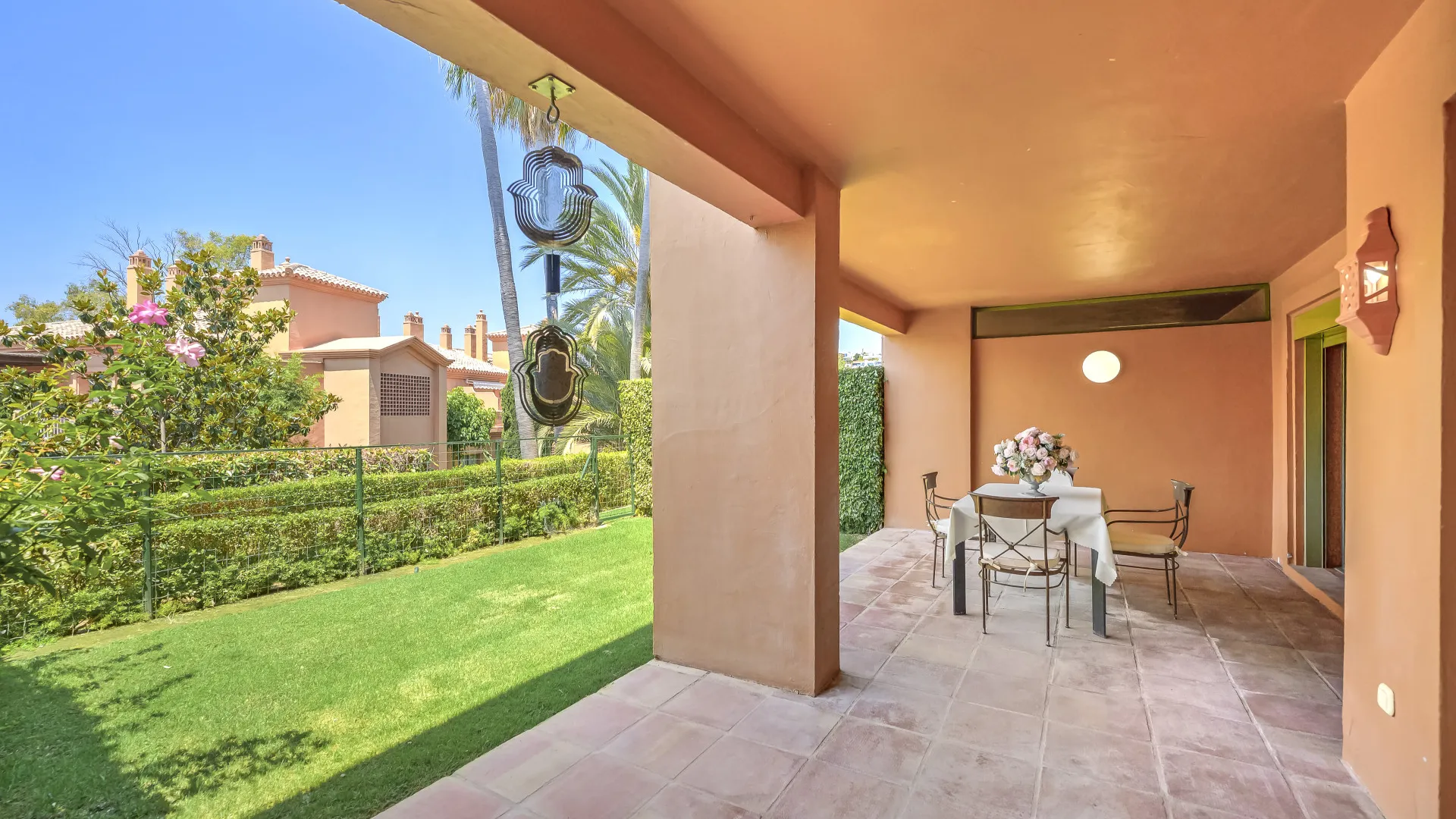 Se vende apartamento planta baja en Benatalaya