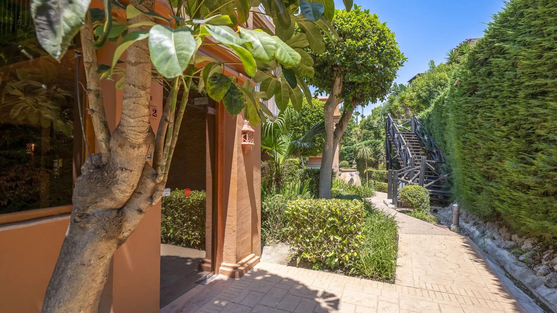 Se vende apartamento planta baja en Benatalaya