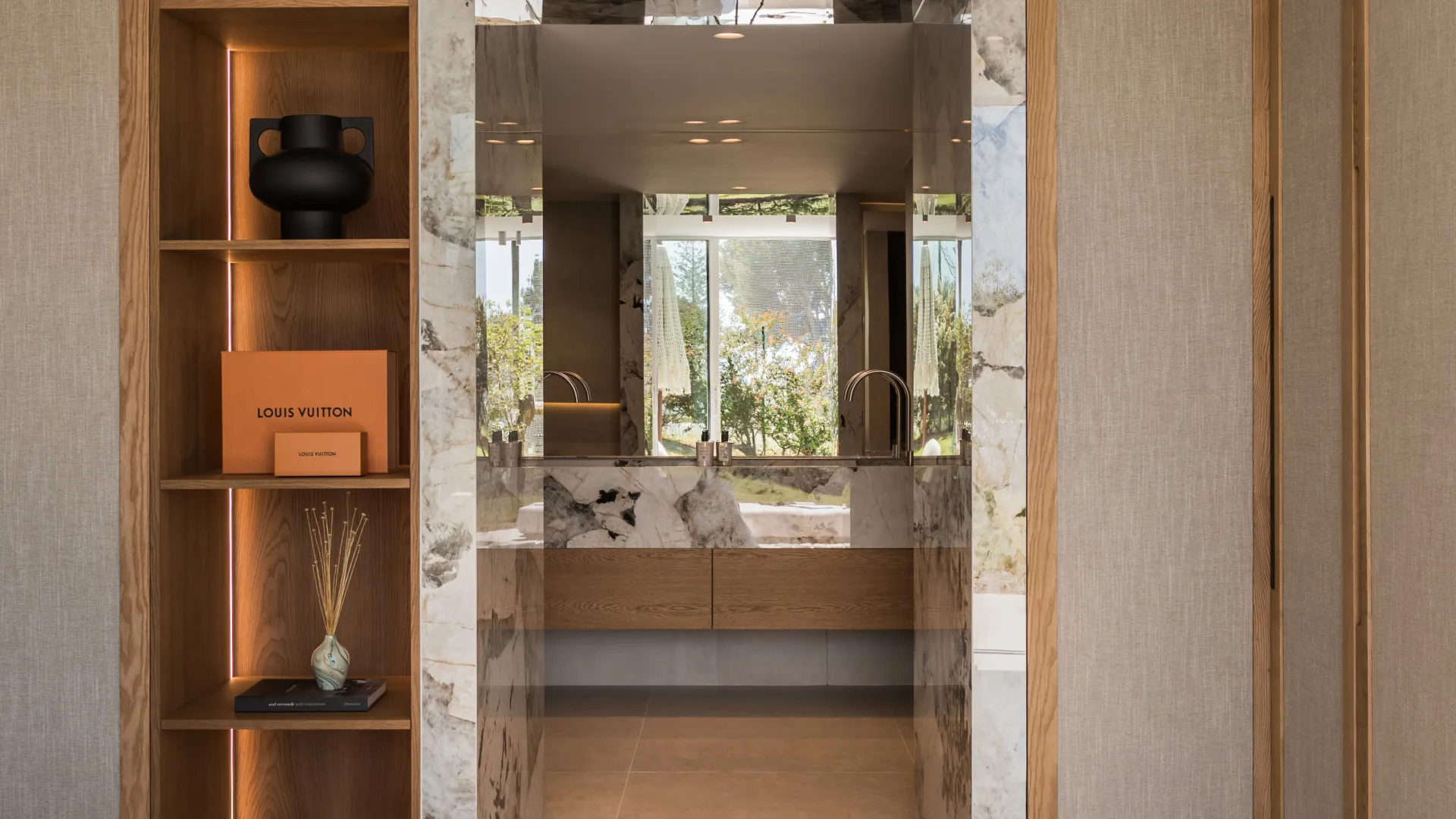 Apartamento planta baja en venta en Aloha