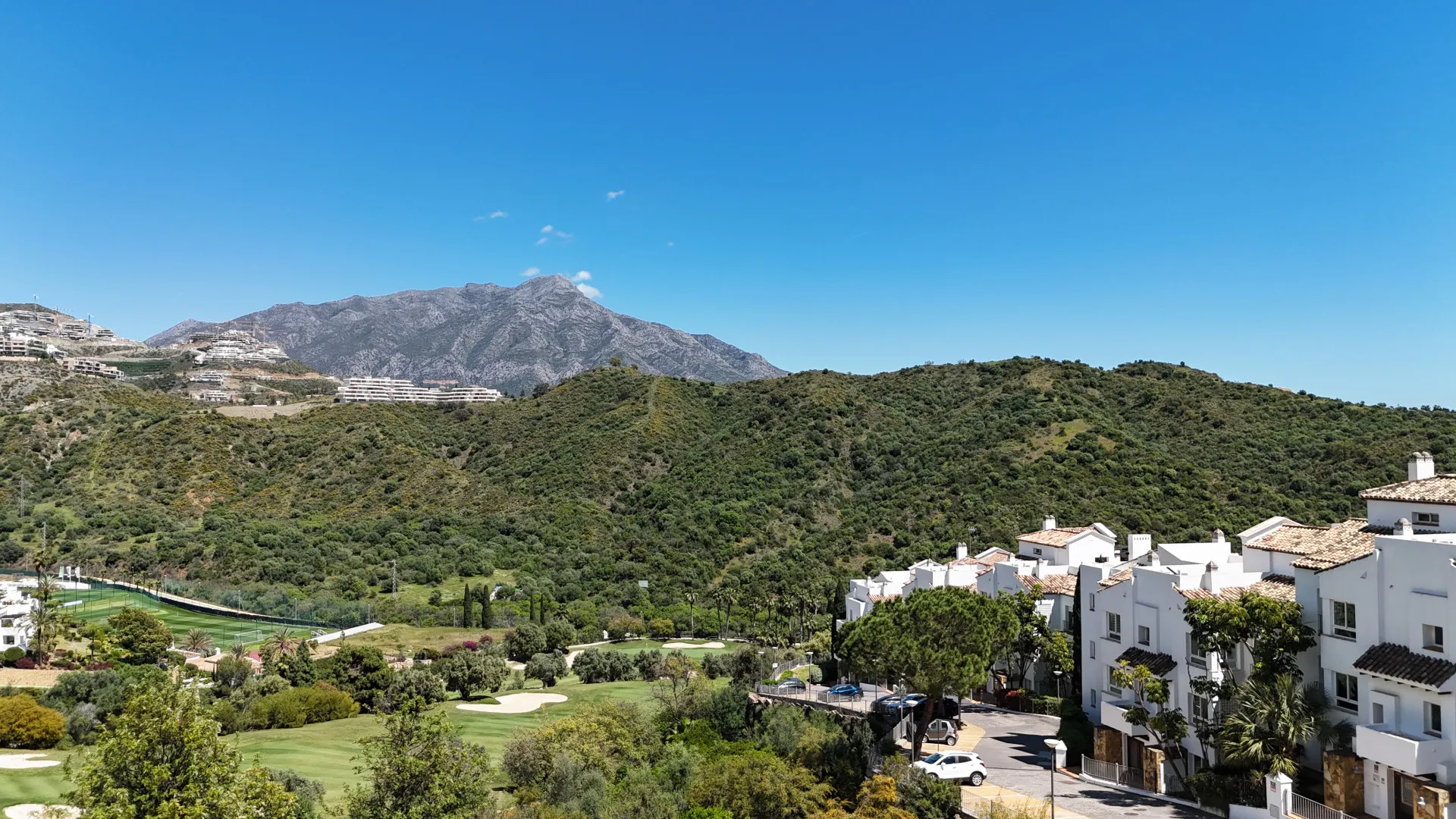Se vende apartamento en Altos de La Quinta con 3 dormitorios