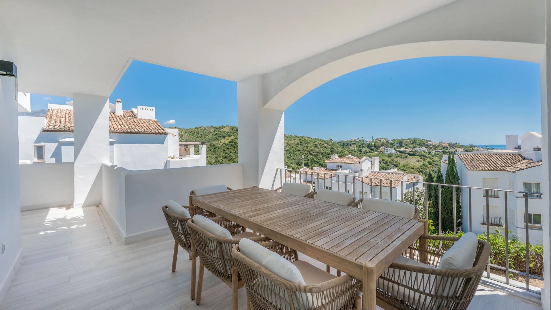 Se vende apartamento en Altos de La Quinta con 3 dormitorios