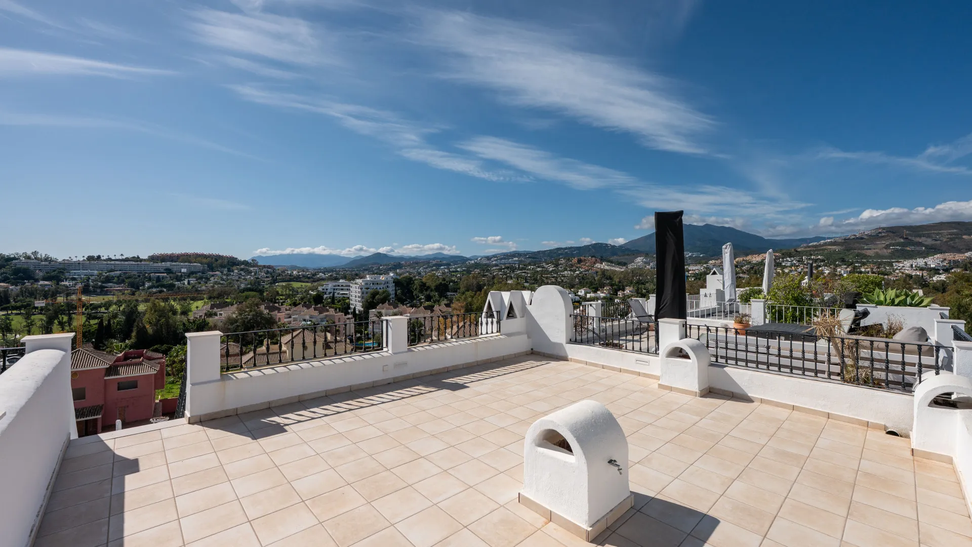 For sale 3 bedrooms town house in Aloha Pueblo