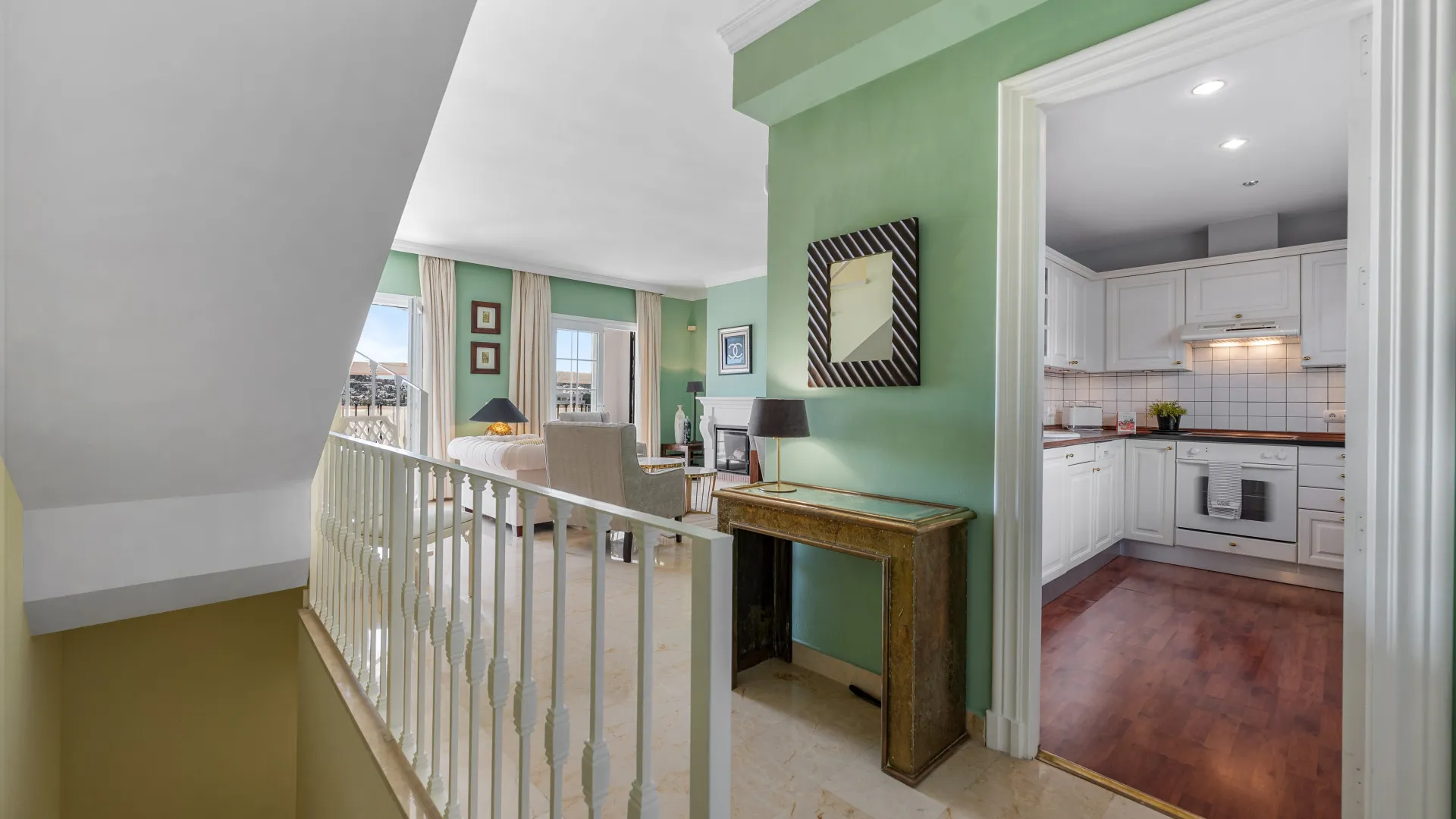 For sale 3 bedrooms town house in Aloha Pueblo