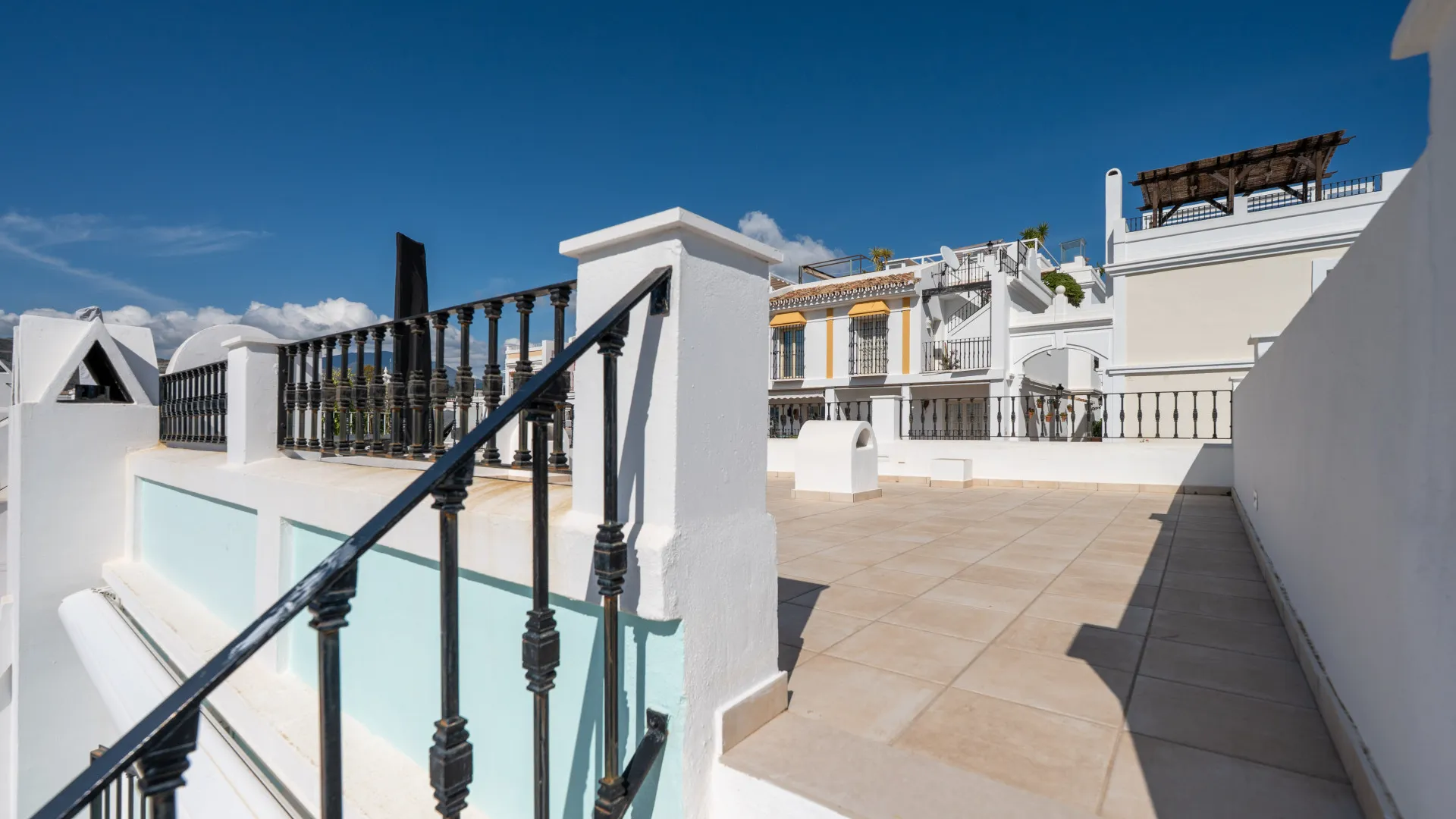 For sale 3 bedrooms town house in Aloha Pueblo