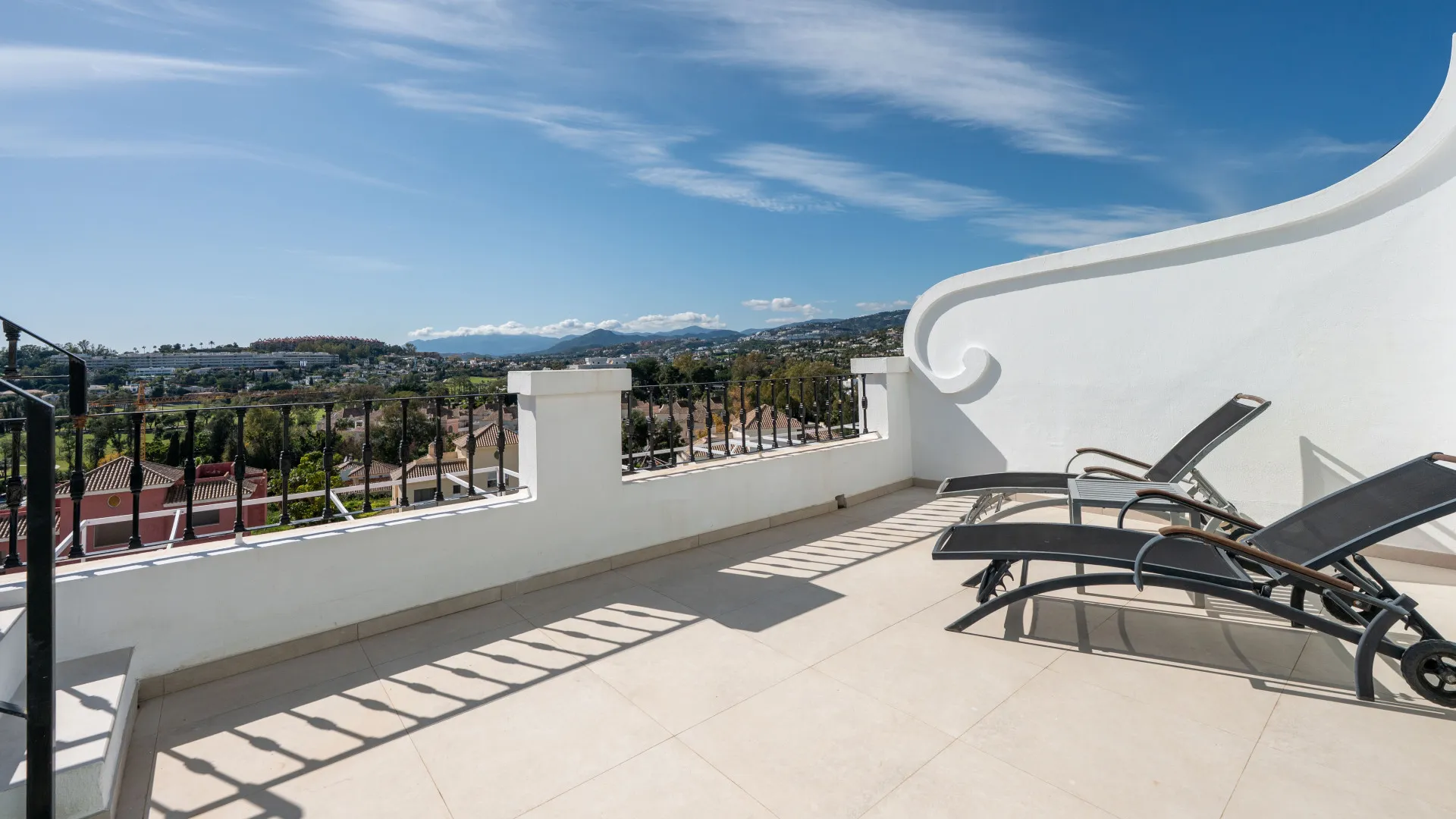 For sale 3 bedrooms town house in Aloha Pueblo