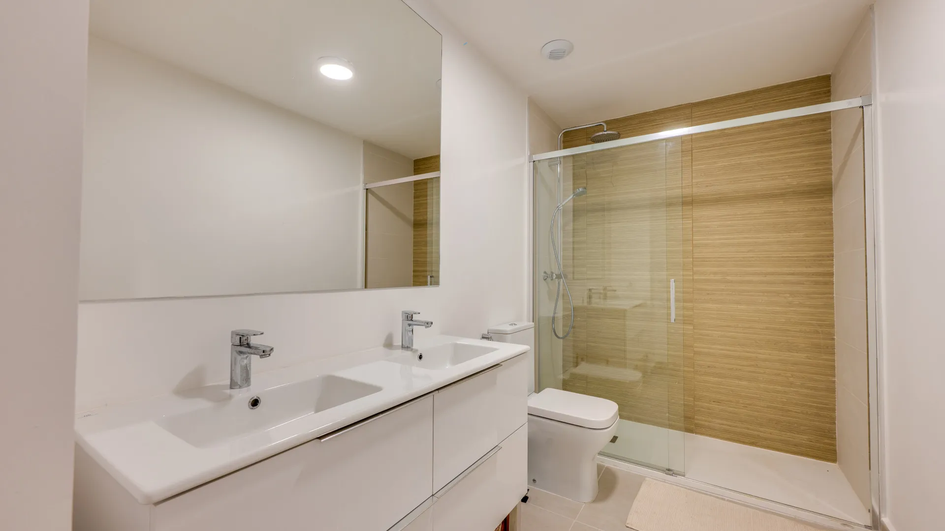 Ground floor apartment for sale in Aqua Gardens