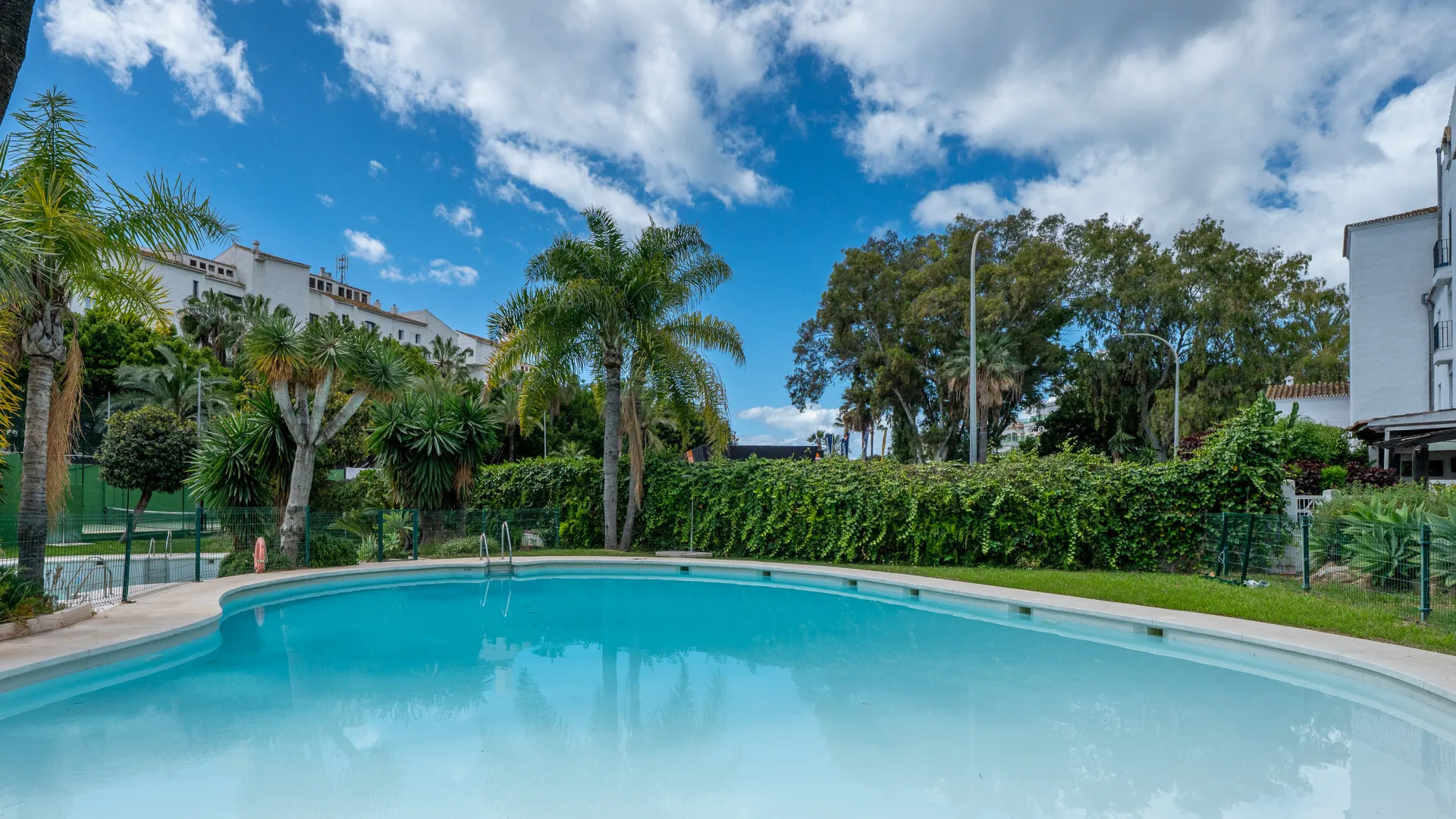 Comprar apartamento en Marbella - Puerto Banus