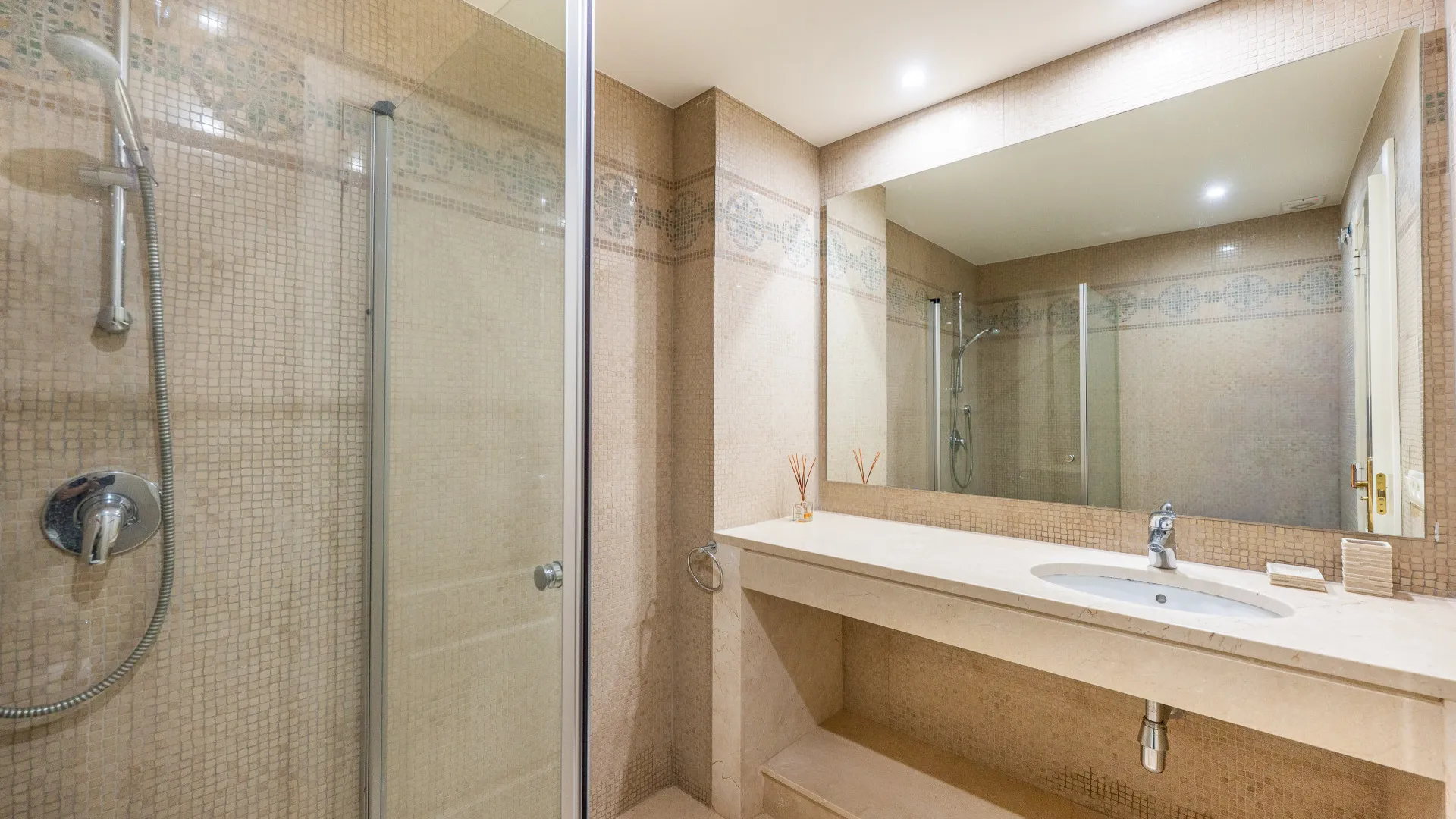 3 bedrooms apartment in Altos de La Quinta for sale