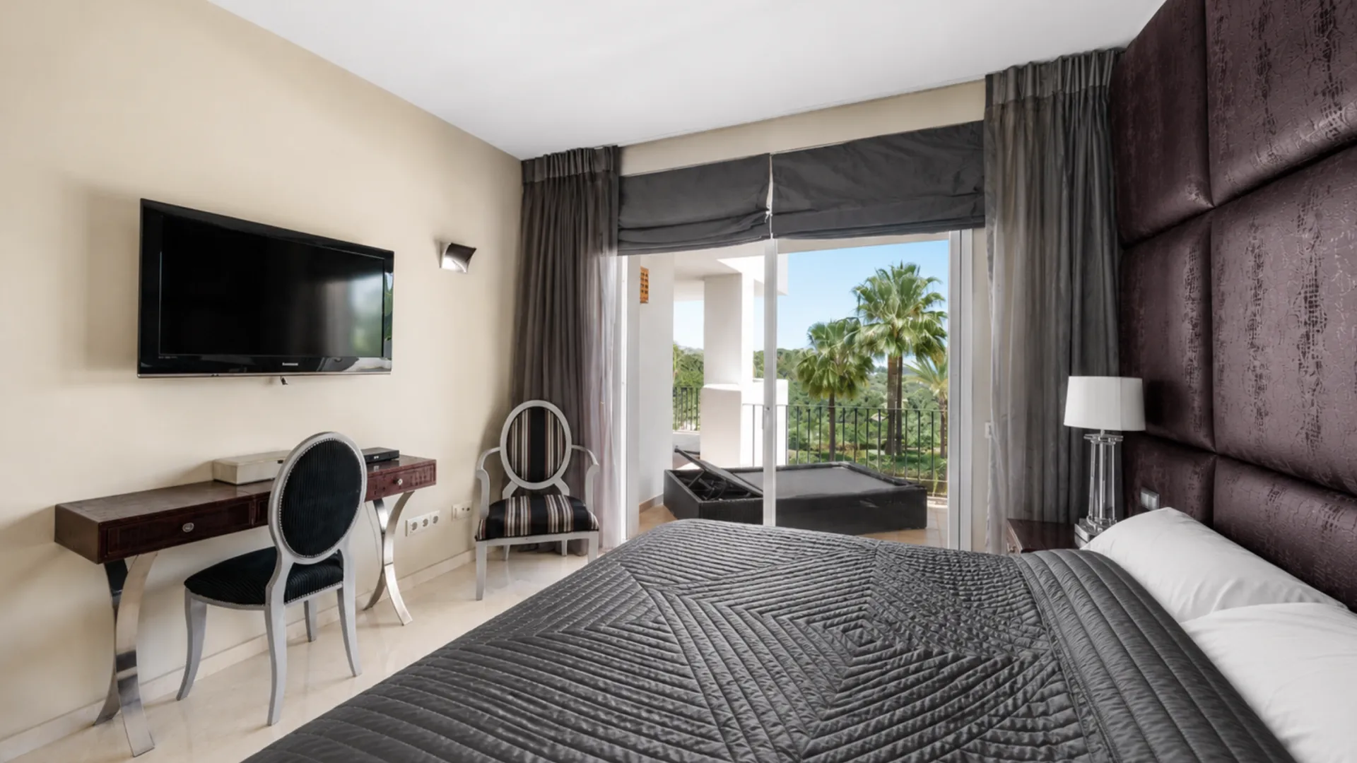 3 bedrooms apartment in Altos de La Quinta for sale