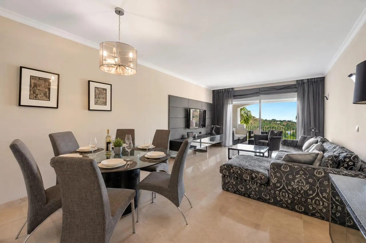 3 bedrooms apartment in Altos de La Quinta for sale