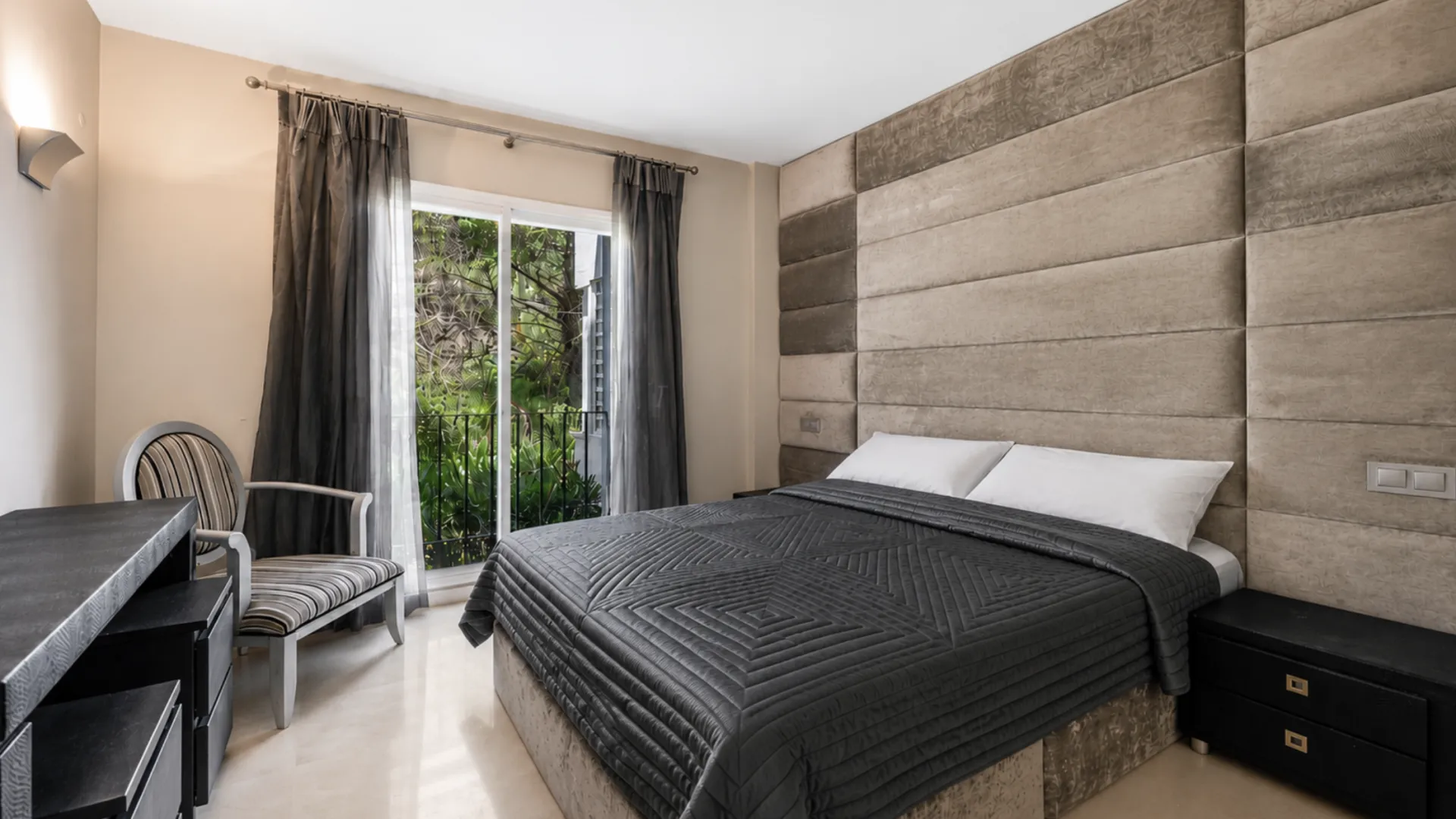 3 bedrooms apartment in Altos de La Quinta for sale