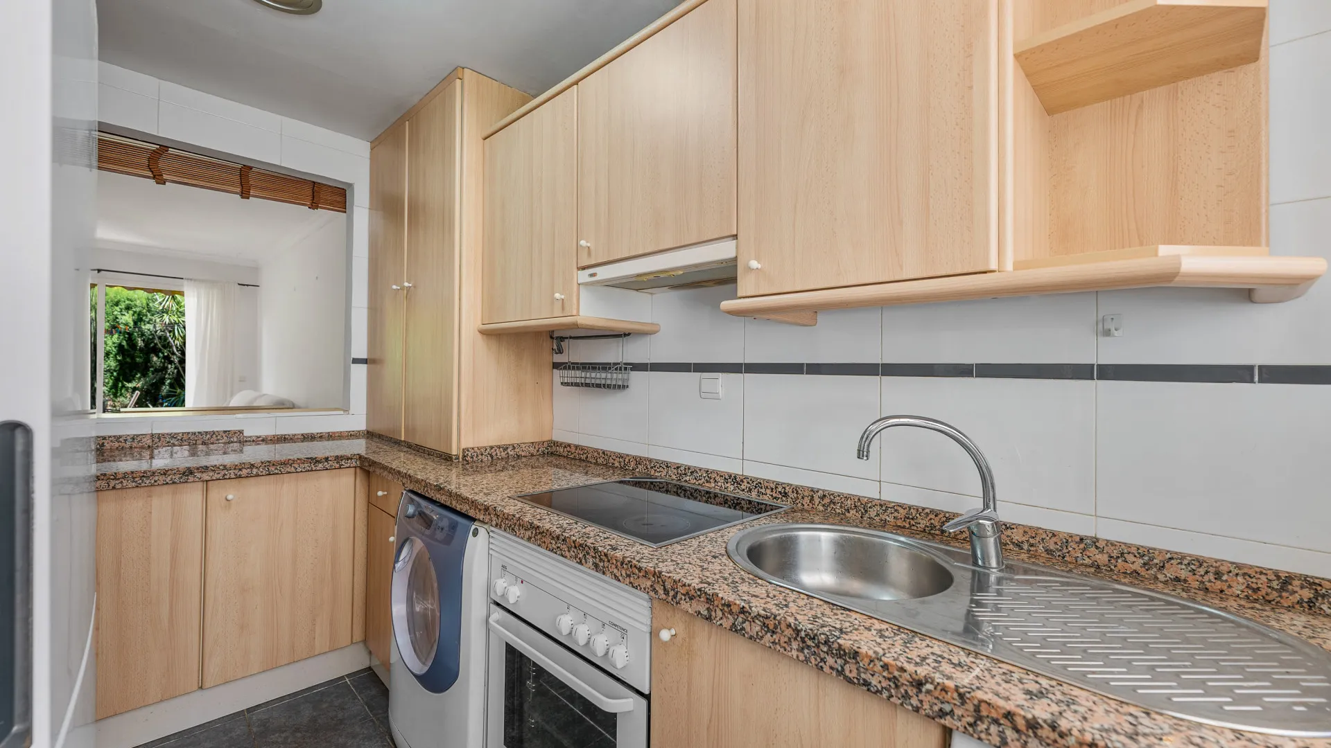 2 bedrooms Nueva Andalucia apartment for sale