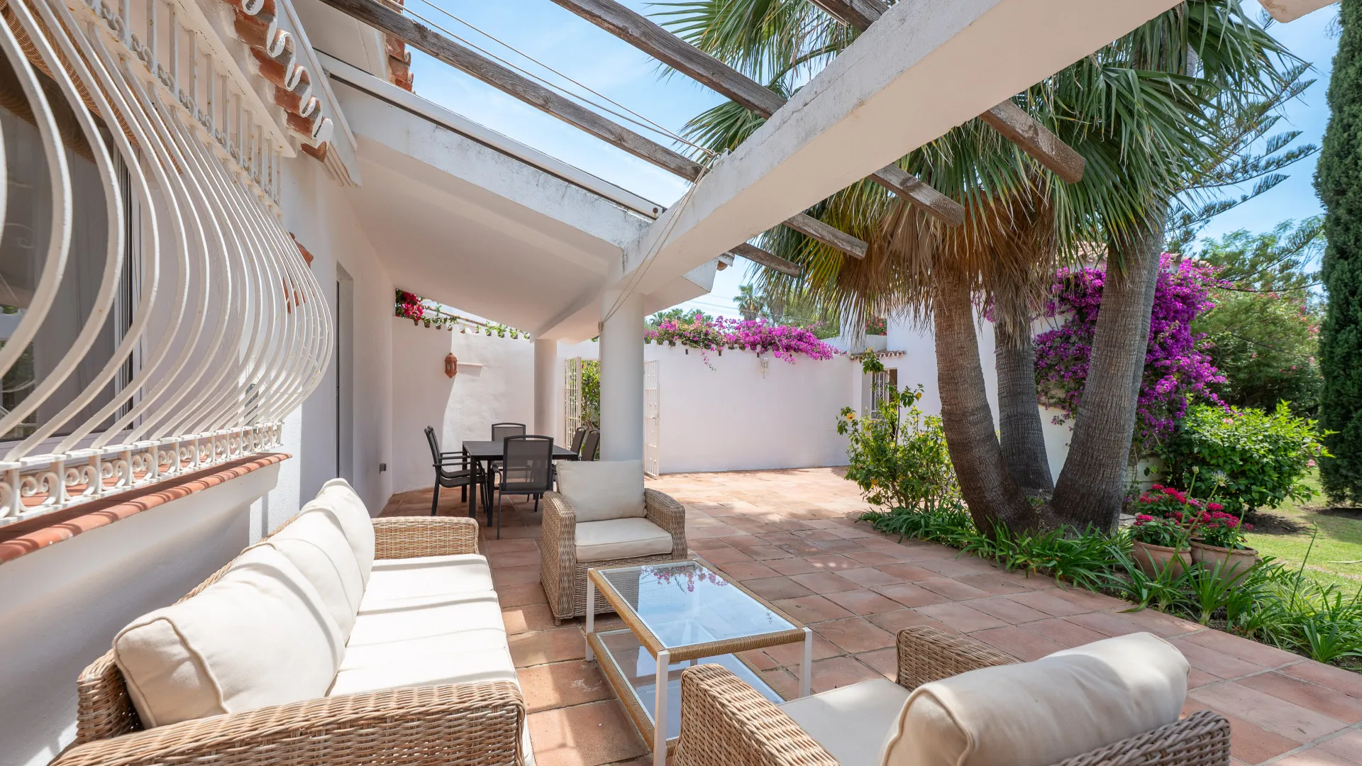 Villa for sale in San Pedro Playa with 5 bedrooms