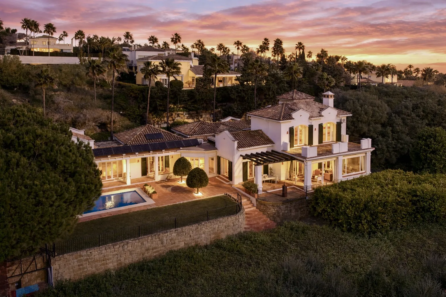 For sale villa with 6 bedrooms in Zona F