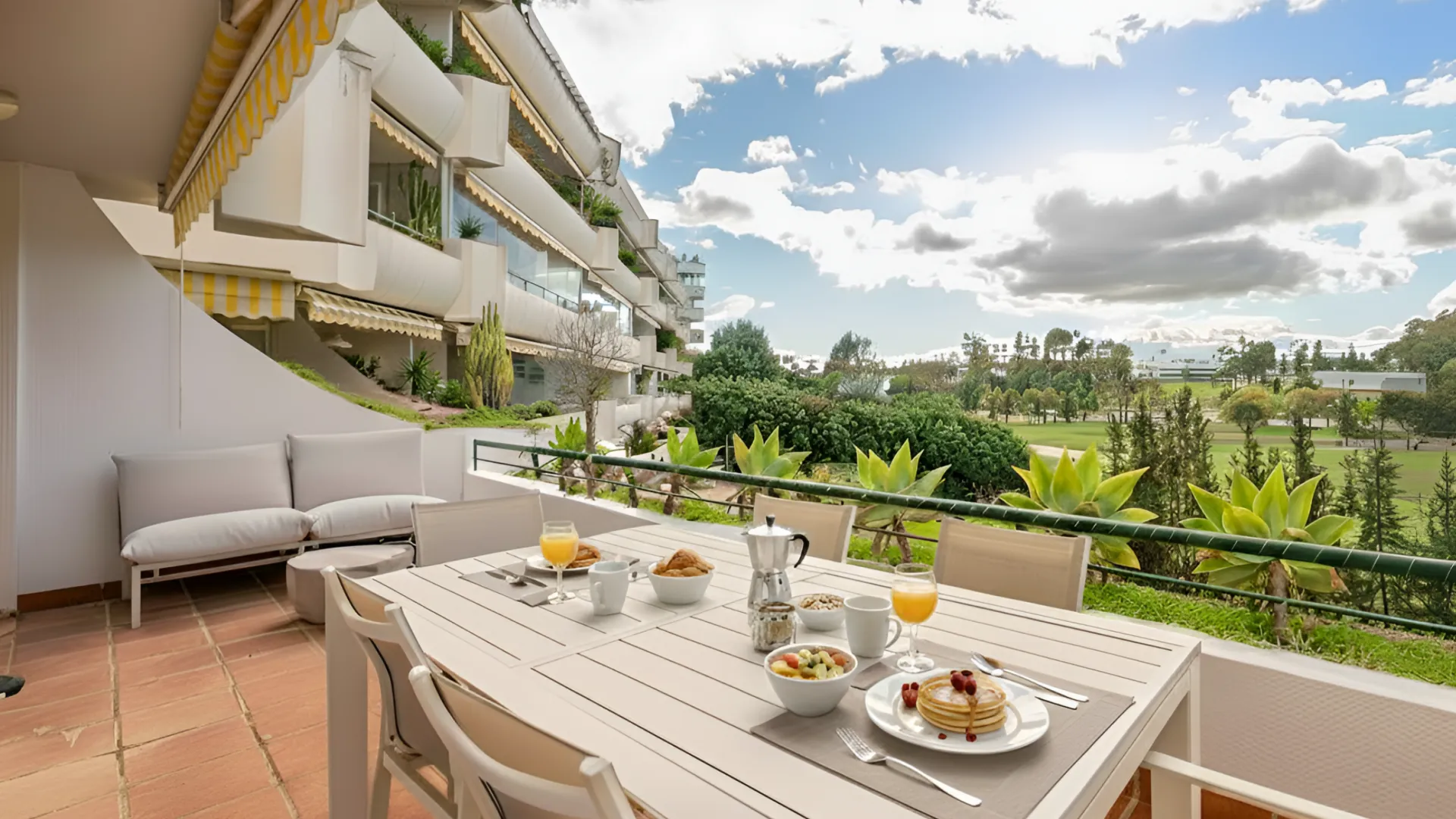For sale Guadalmina Alta apartment with 2 bedrooms