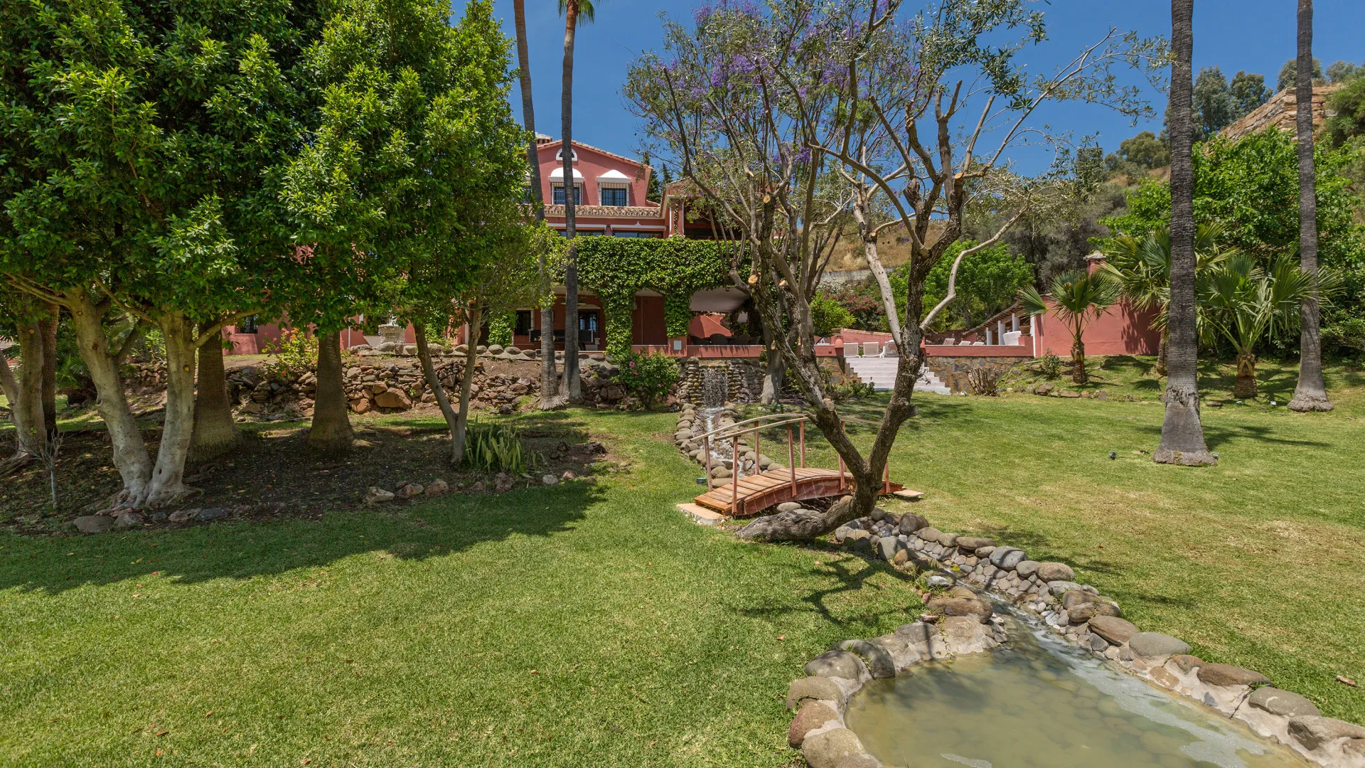 12 bedrooms villa in Vega del Colorado for sale