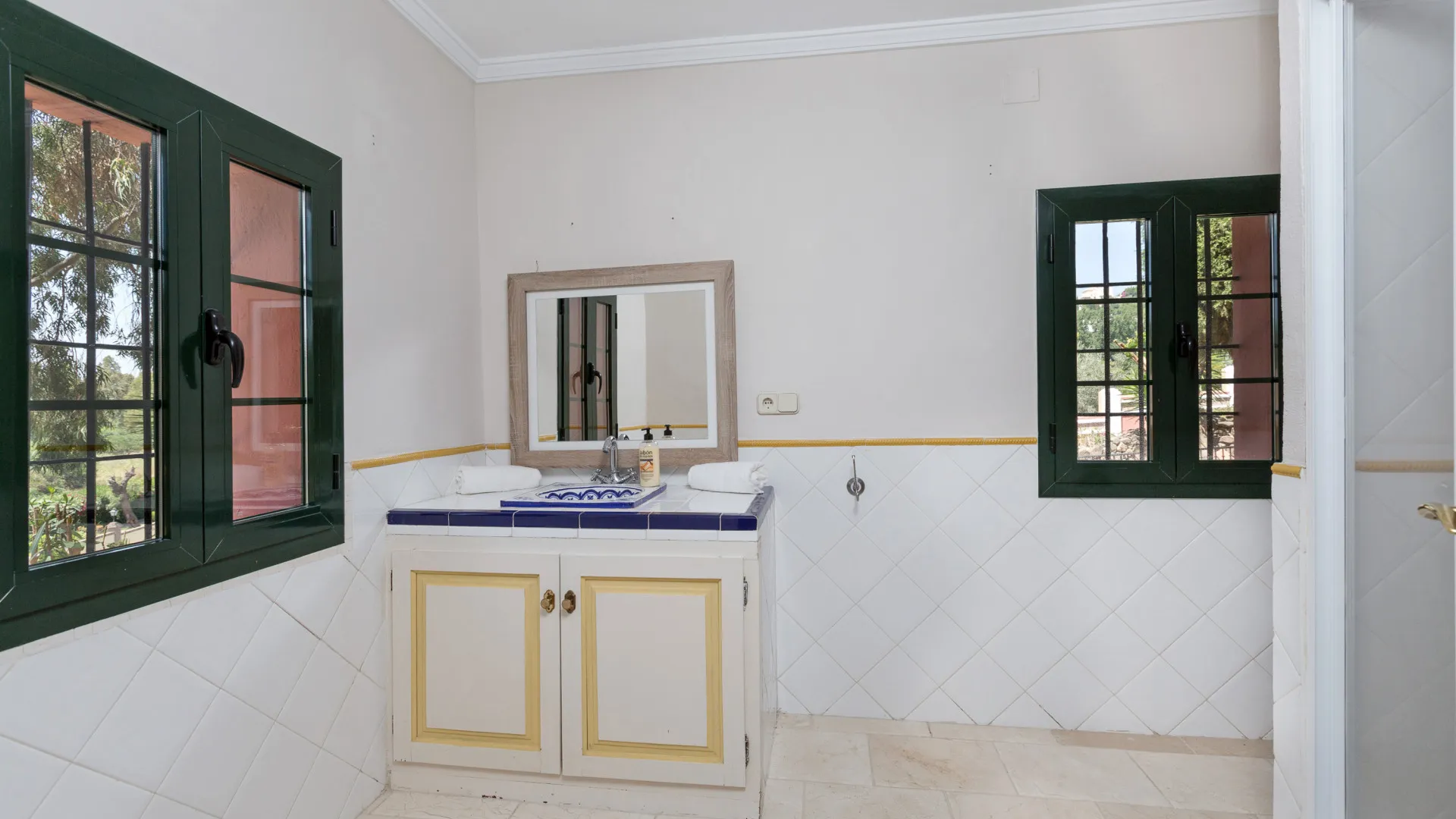 12 bedrooms villa in Vega del Colorado for sale